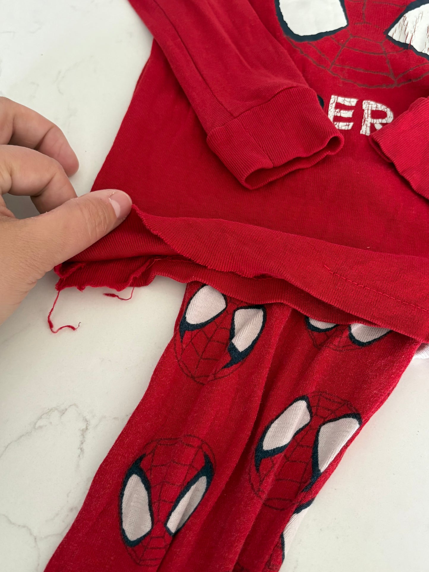 *Imparfait-Gap/Marvel-Pyjama-3T (décousu)