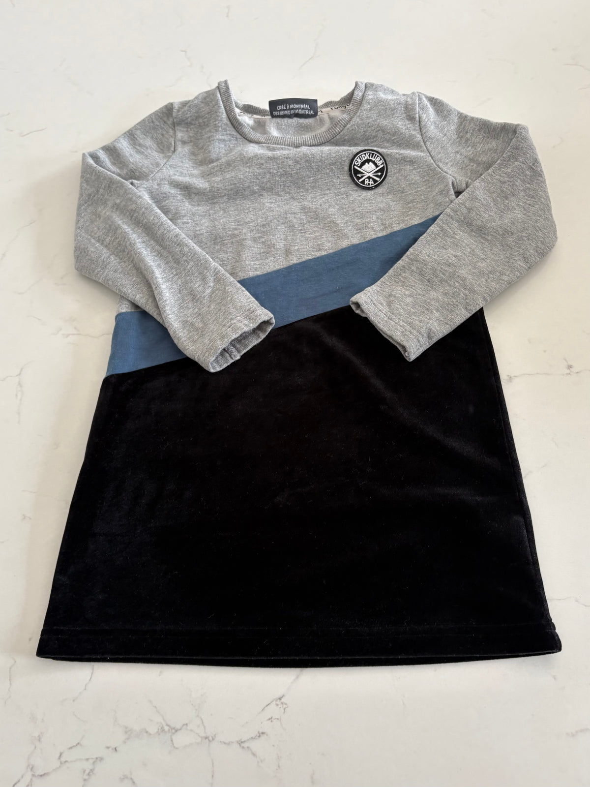 Romy & Aksel-Robe-3T