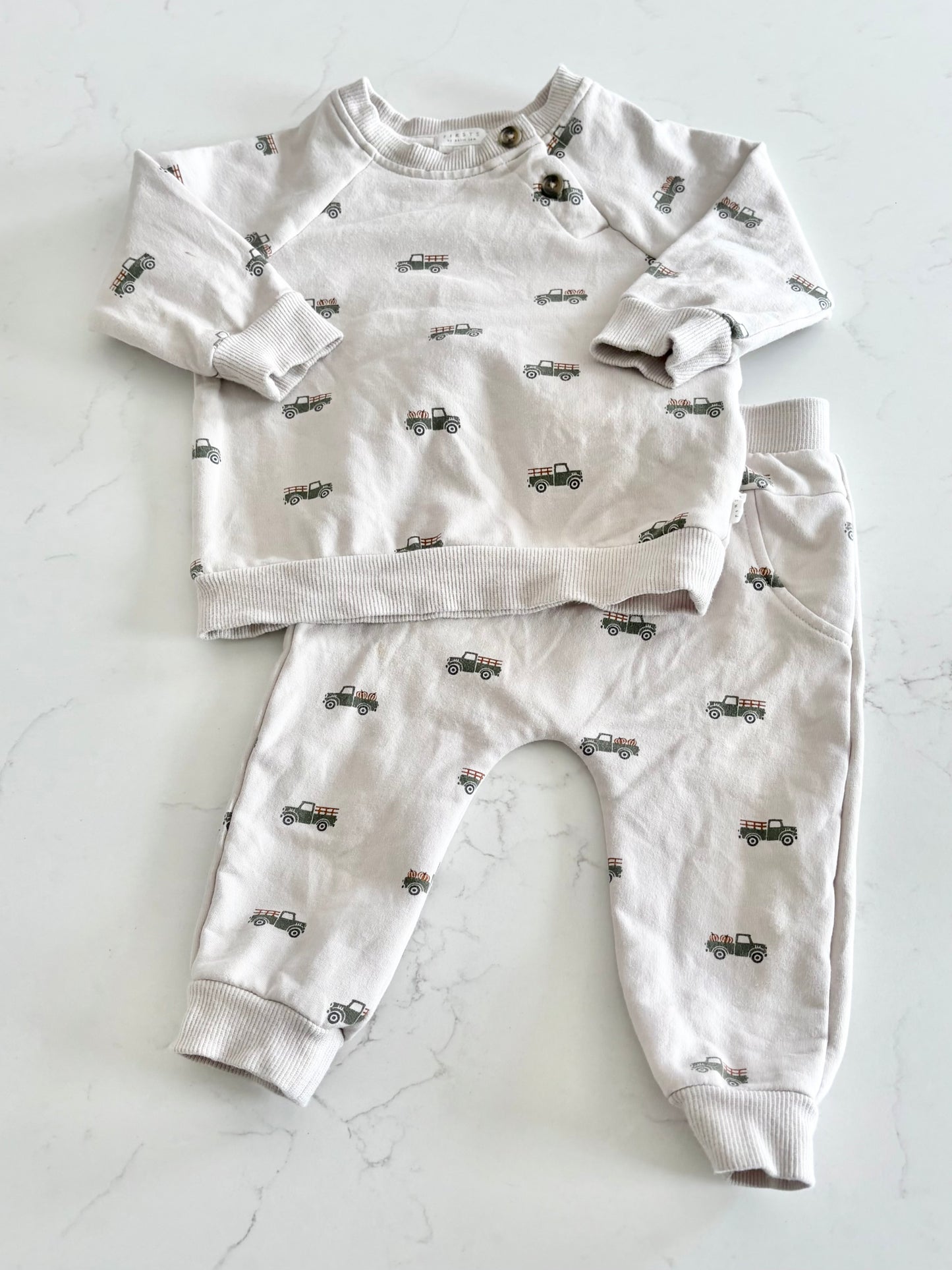 Petit lem/First-Ensemble-9 mois