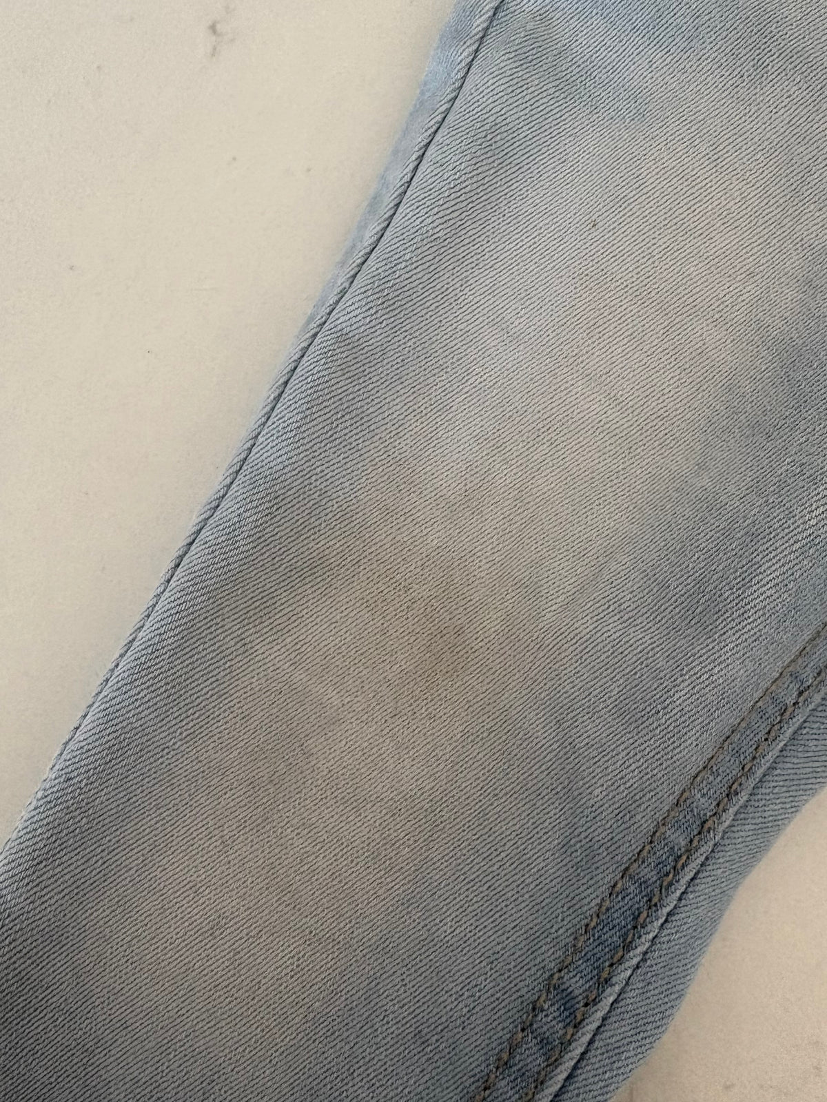 Zara-Jeans-12/18 mois ( taches genoux)
