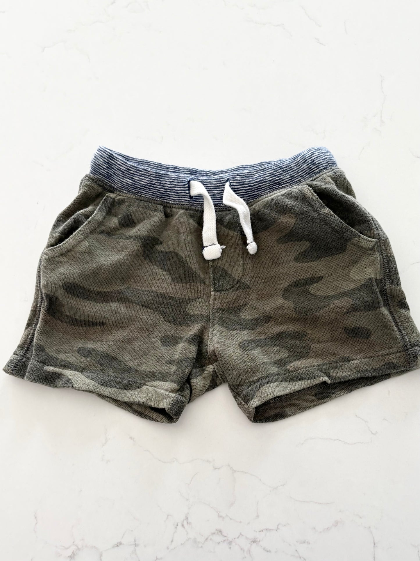 Carters-Short-18 mois