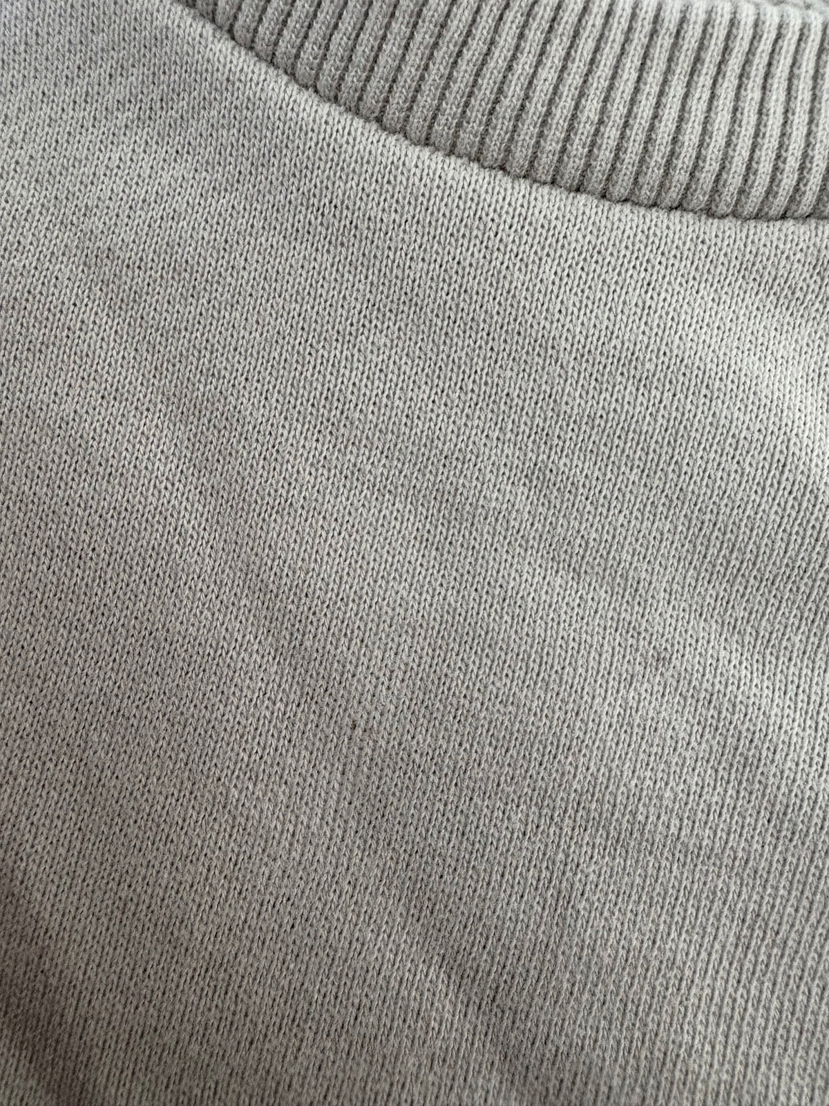 Zara-Crewneck-3/4T ( légère imperfection)