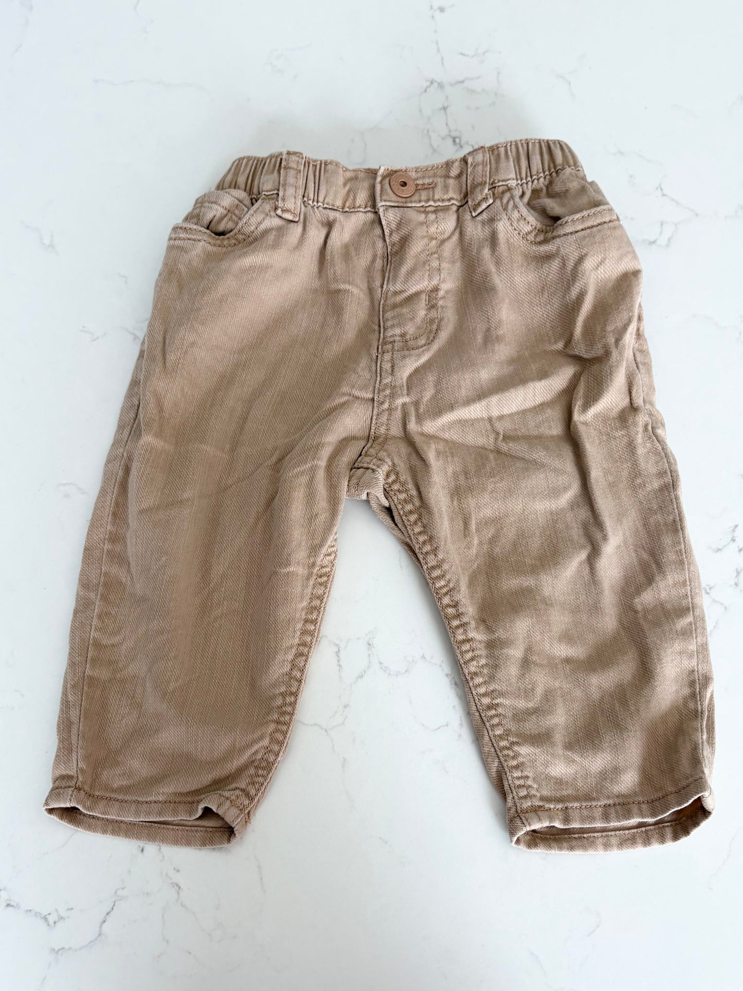 Oshkosh-jogger-12 mois