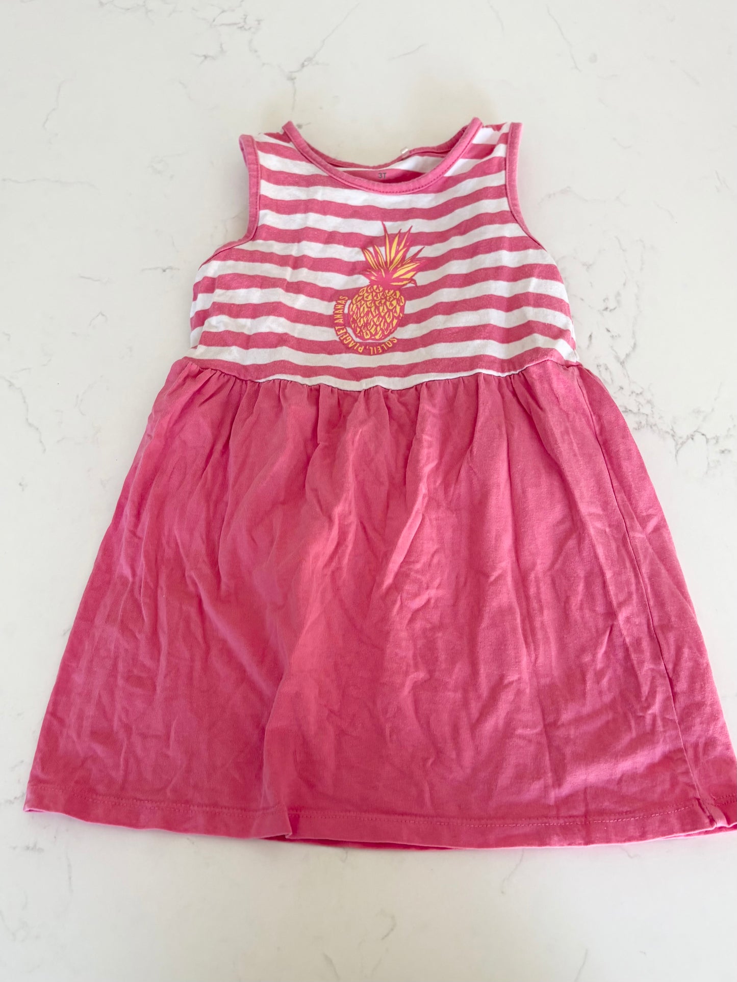 Tag-Robe-3T