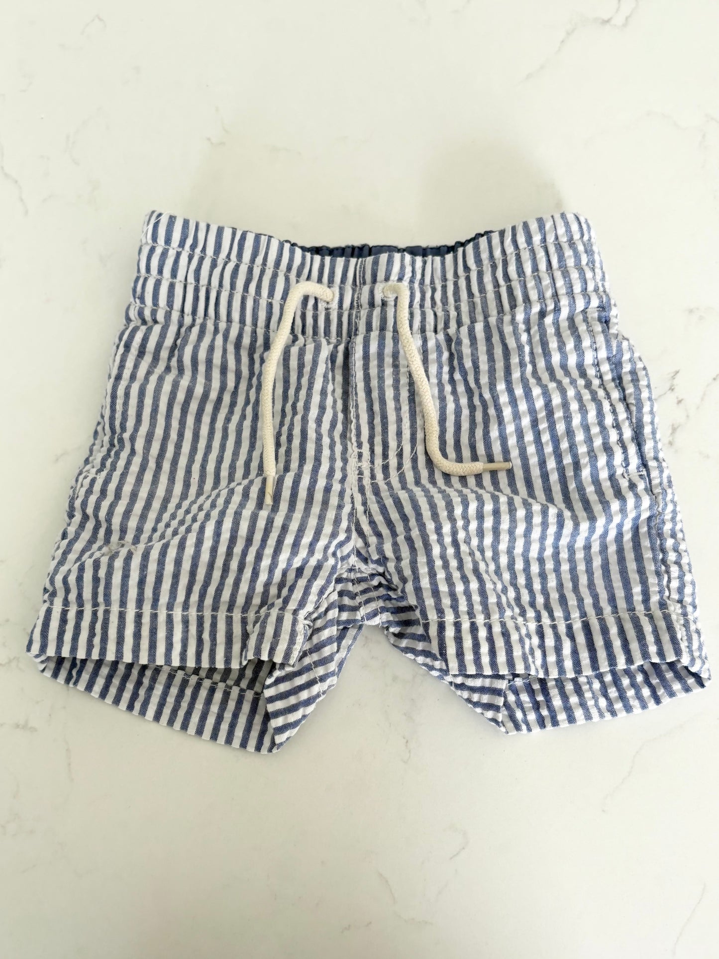 Gap-Short-6/12 mois