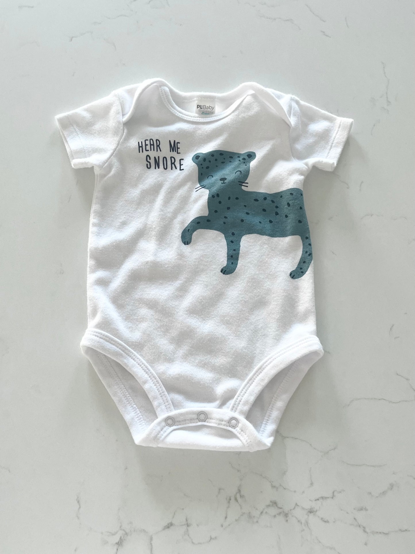 PL baby-Cache couche-6 mois