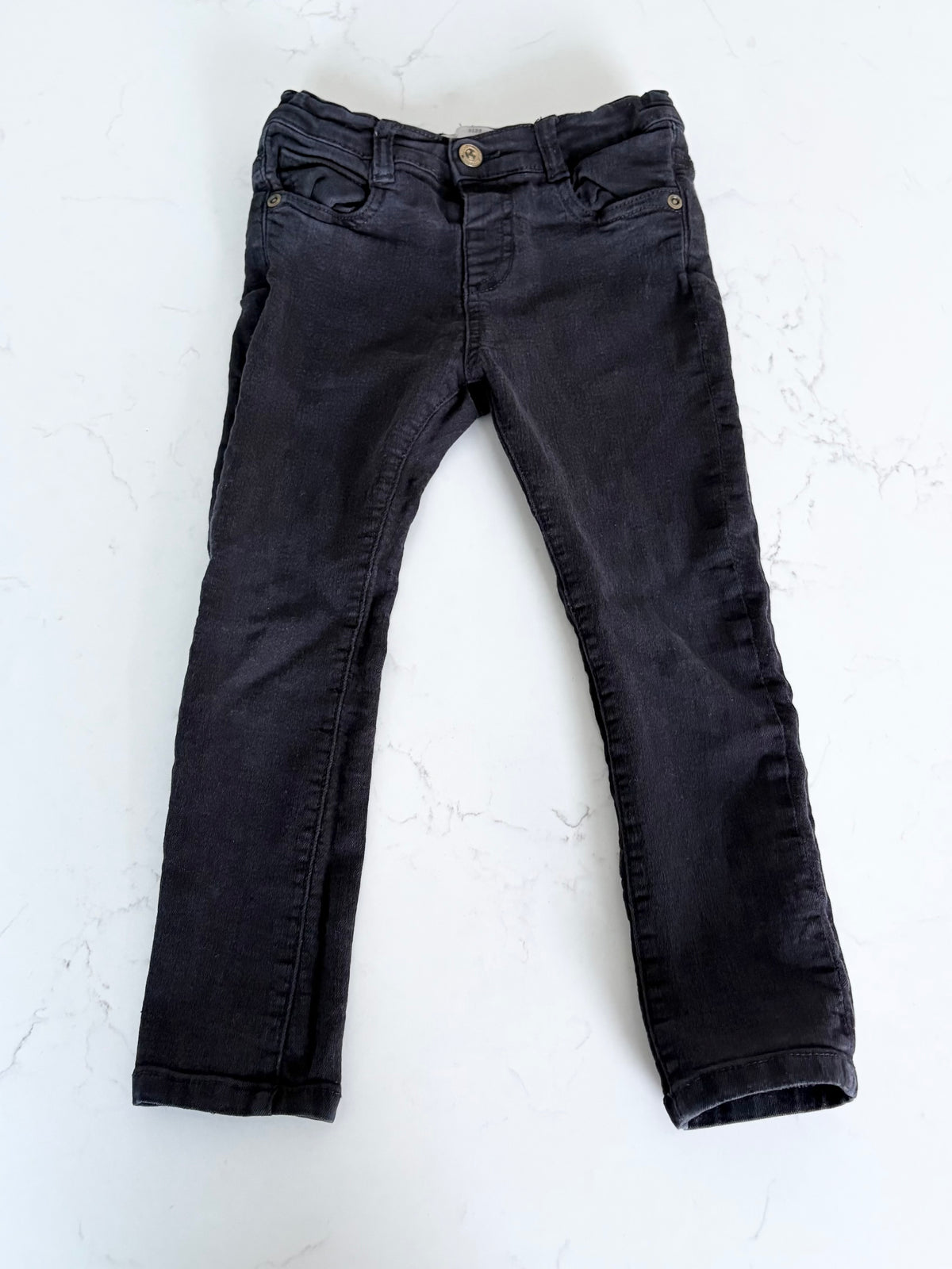 Zara-Jeans-3/4T ( fait petit )