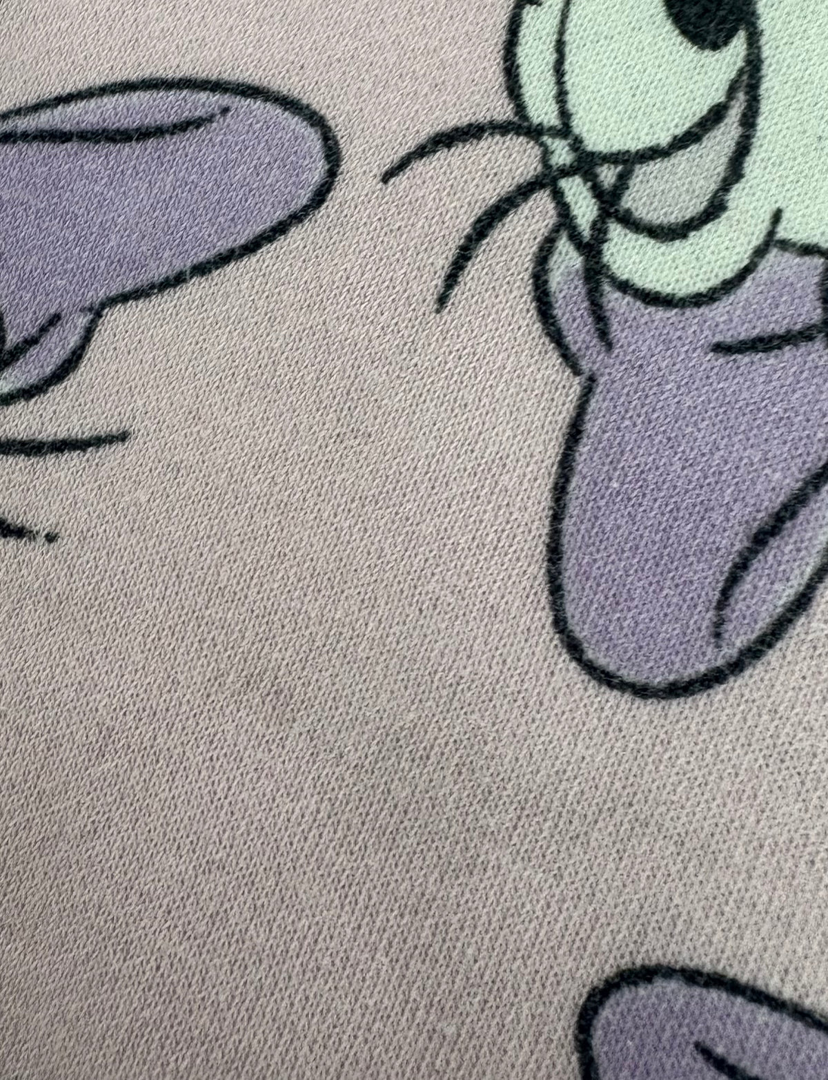 Disney-Coton ouater-4/5T ( légère imperfection)