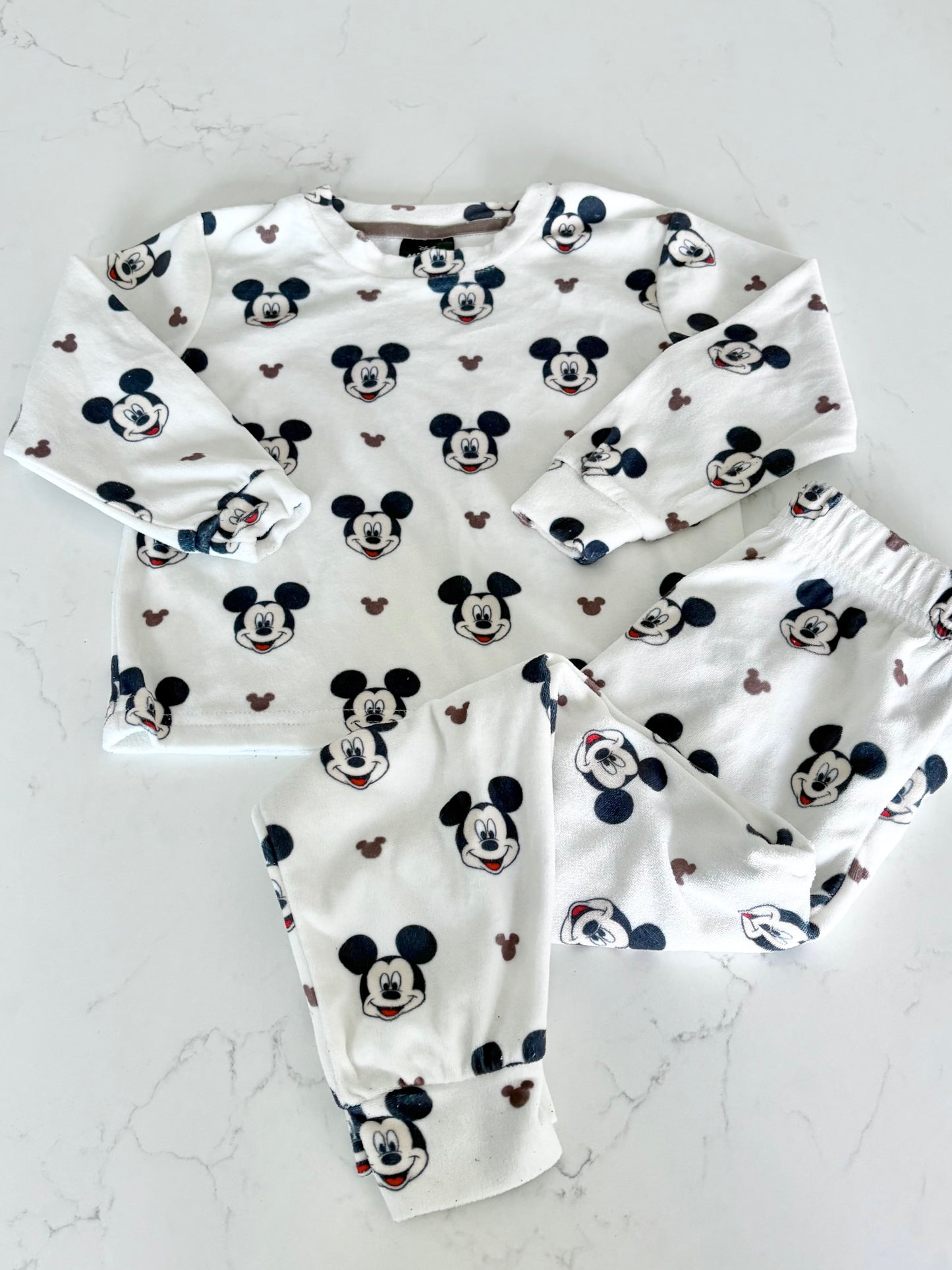 Disney-Pyjama velours-2/3T (fait petit)