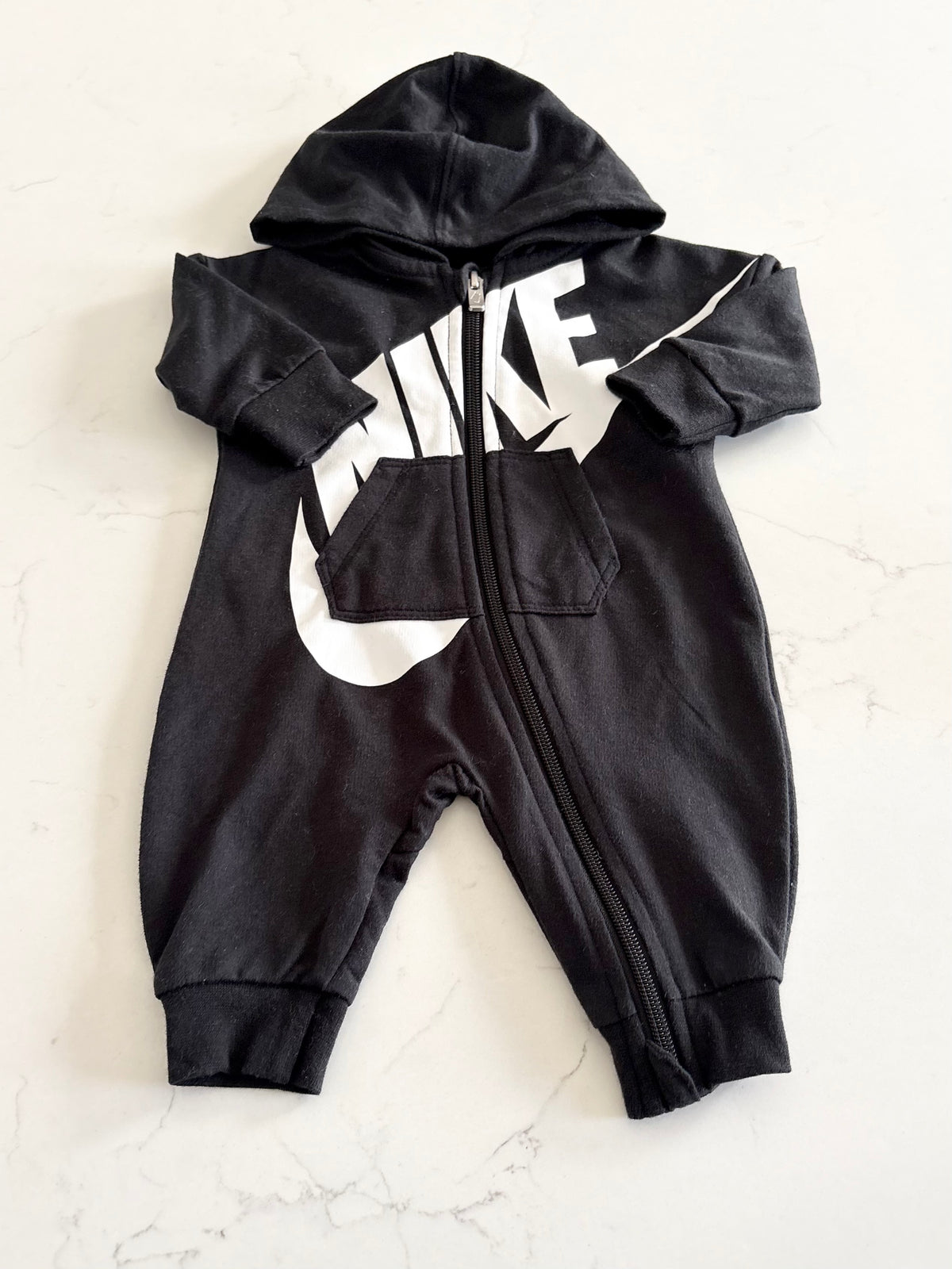 Nike-une pièce-0/3 mois