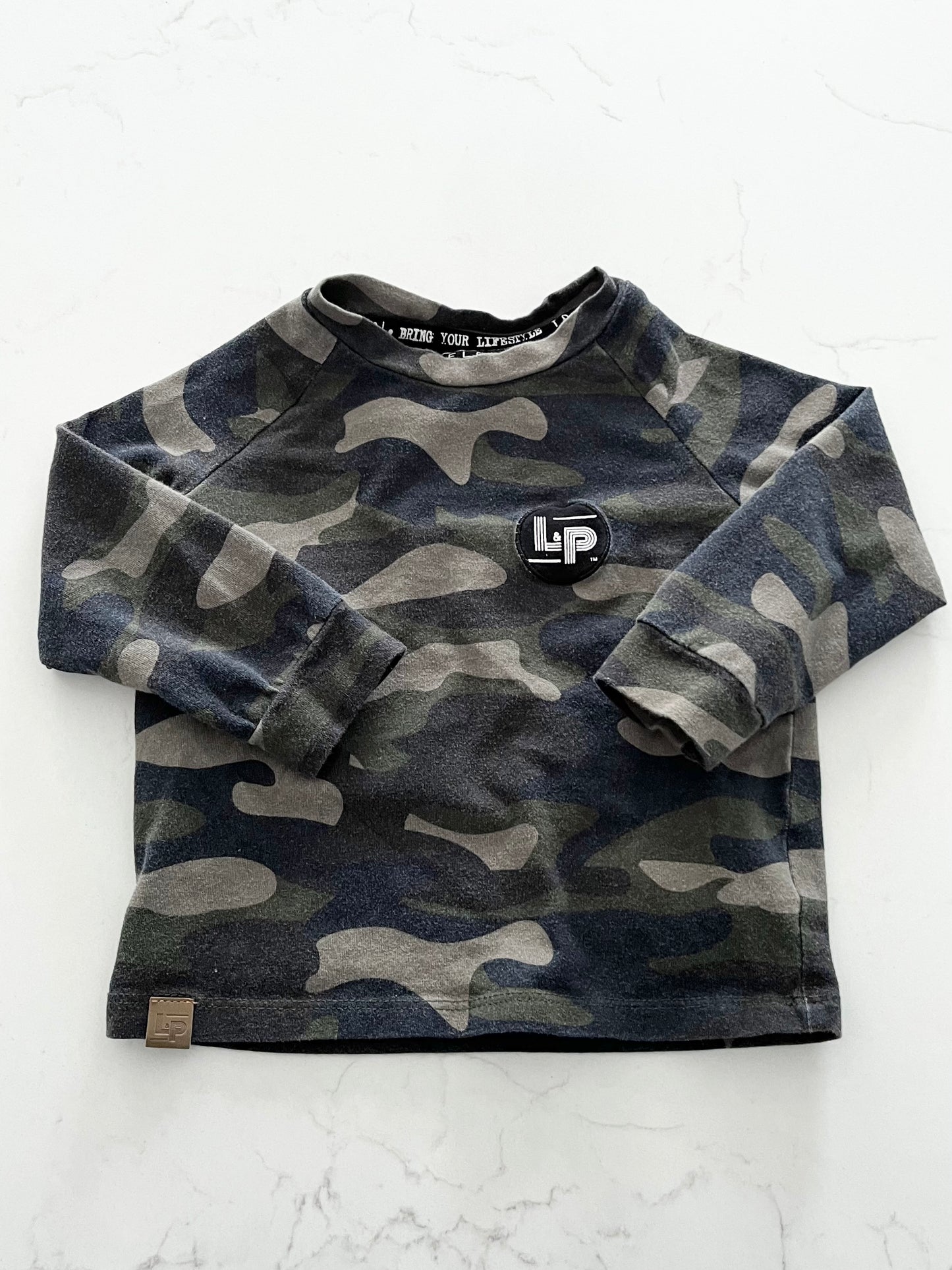 L&P-Chandail manches longues-12/18 mois ( fait petit)