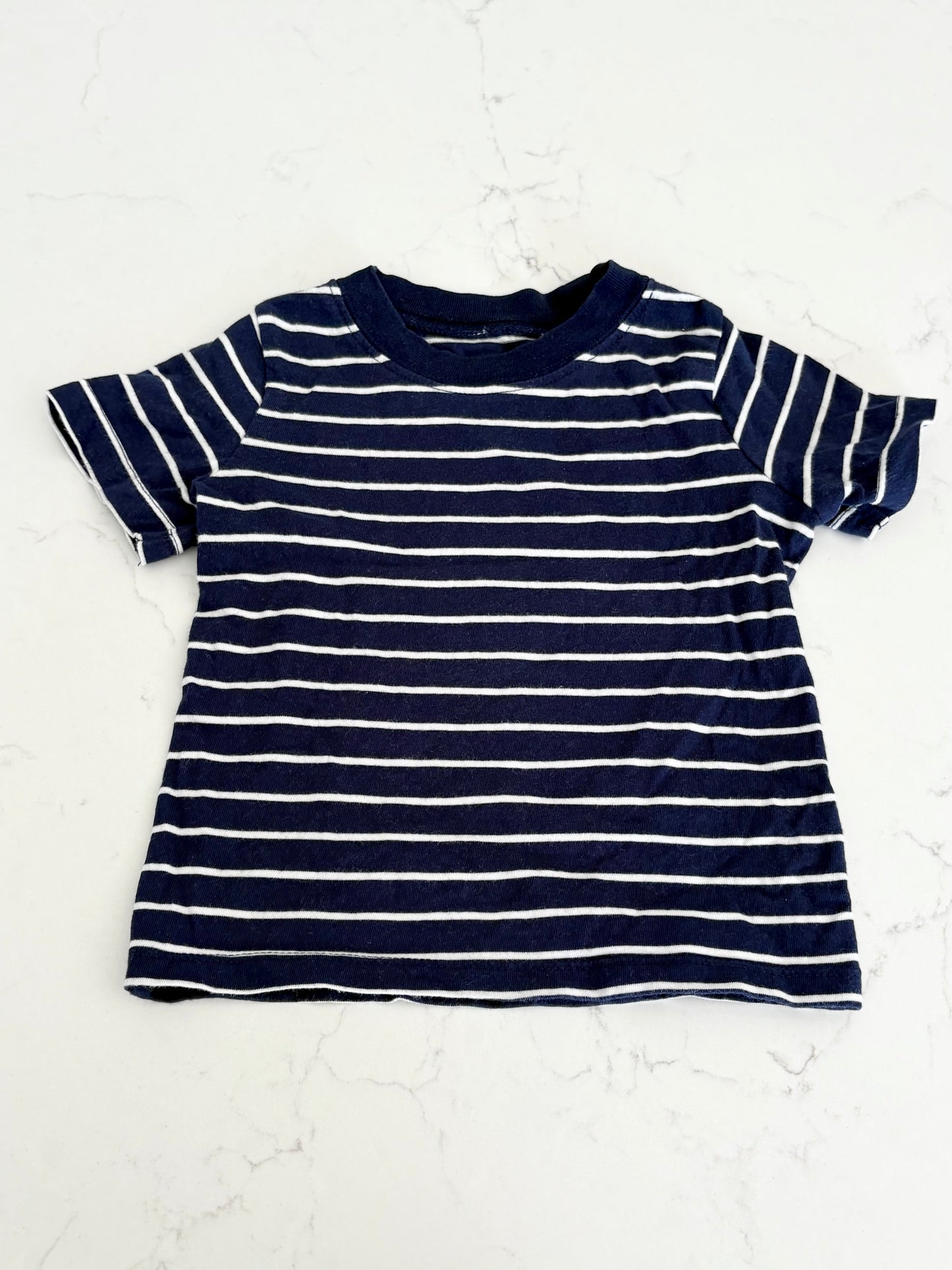 Carters-T shirt-18 mois