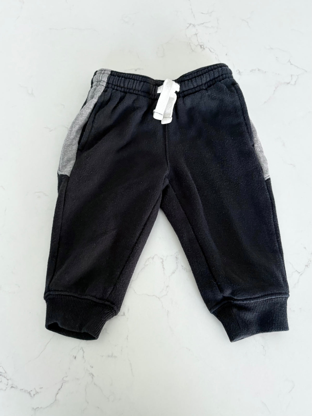 Carters-Jogging-9 mois