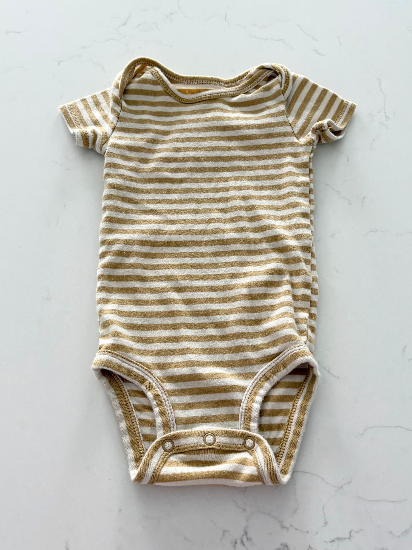 Carrters-Cache couche-9 mois