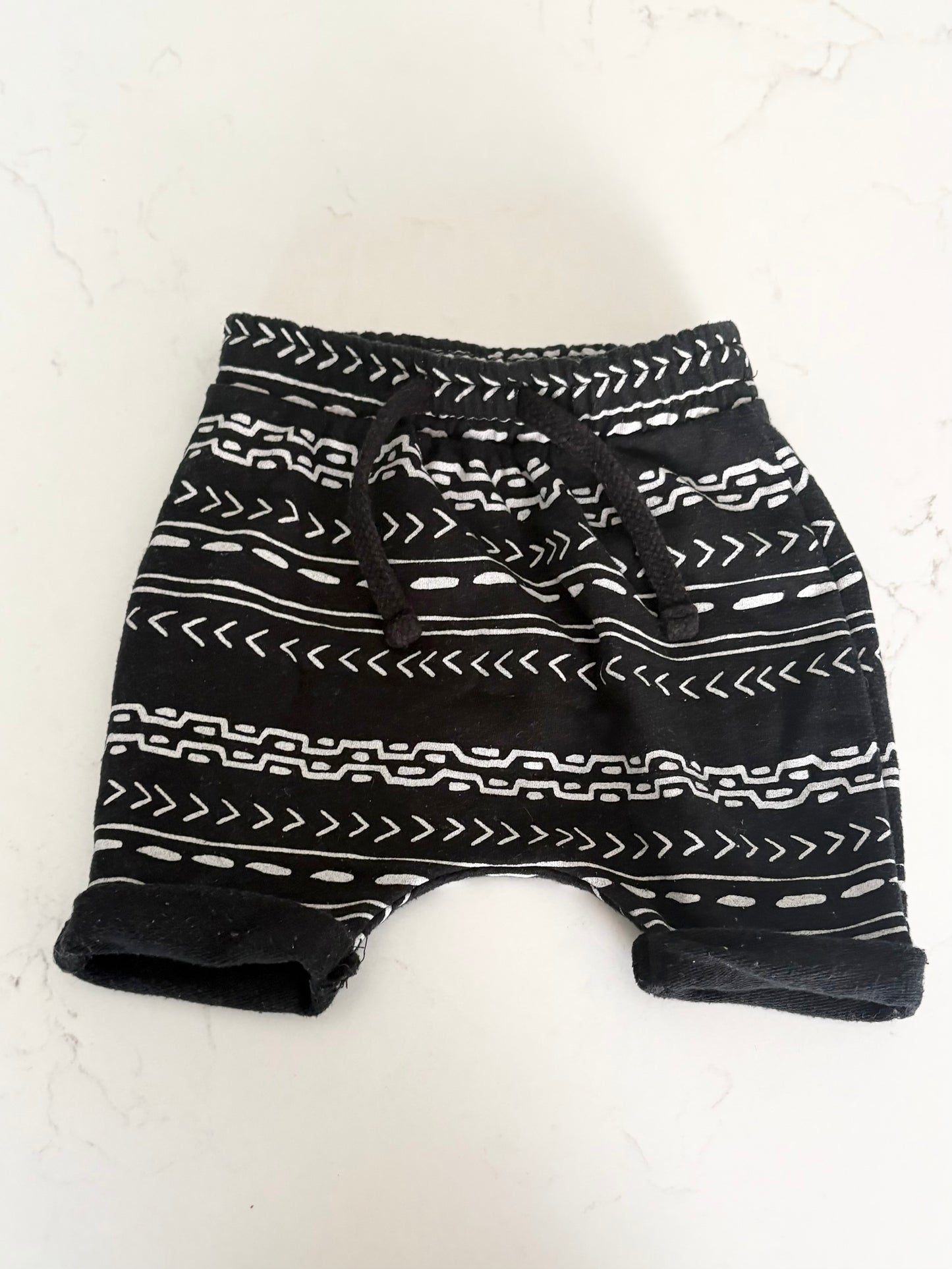 Old Navy-short-6/12 mois