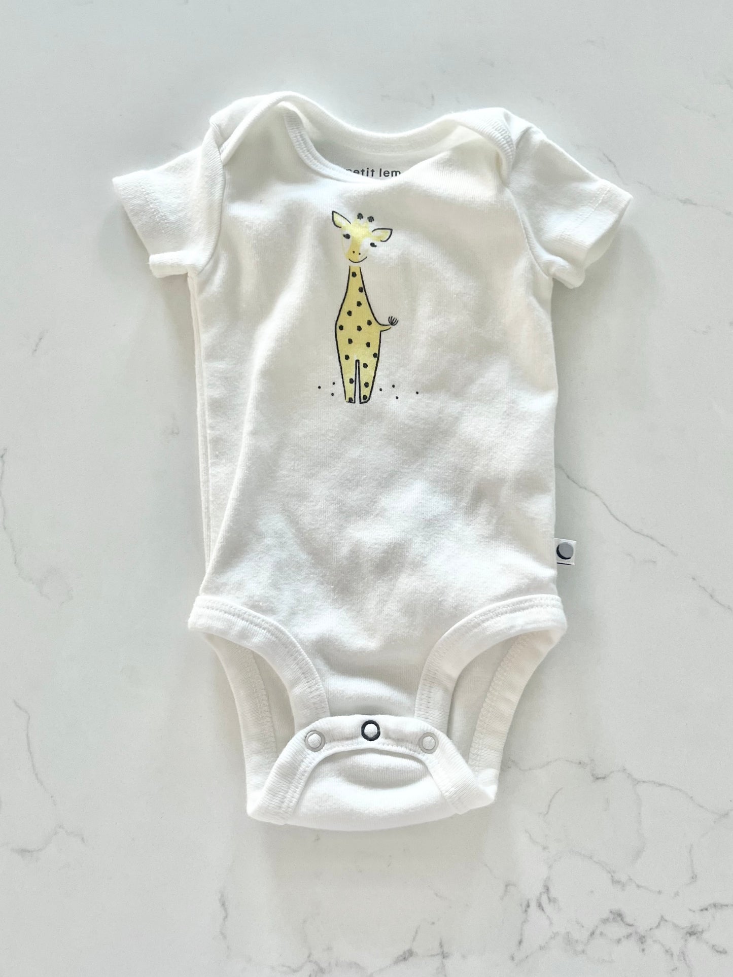 Petit Lem-Cache couche-NB