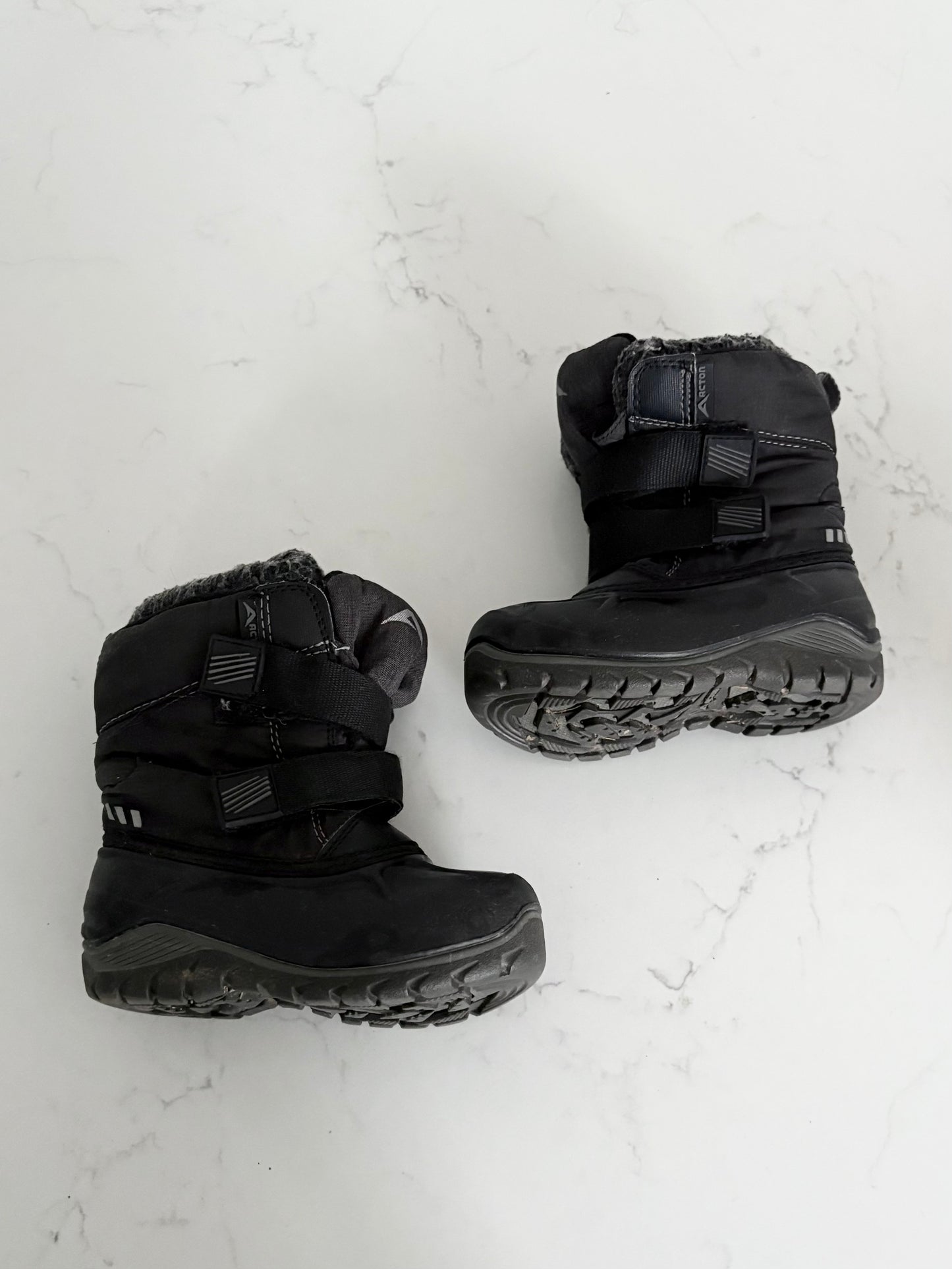 Acton-Bottes-7