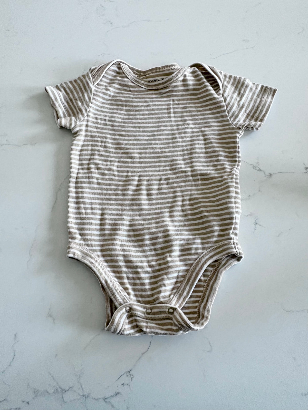 Old Navy-Cache couche-6/12 mois