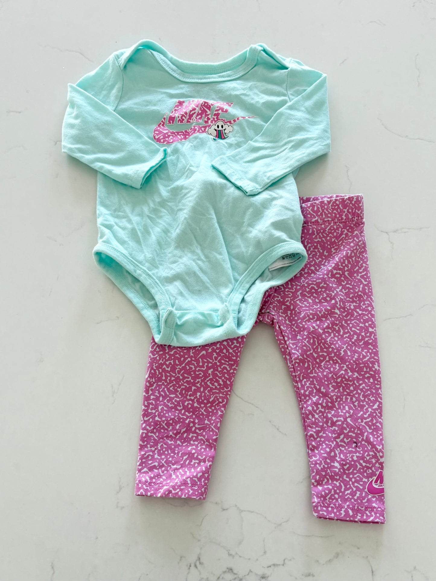 Nike-Ensemble-12mois
