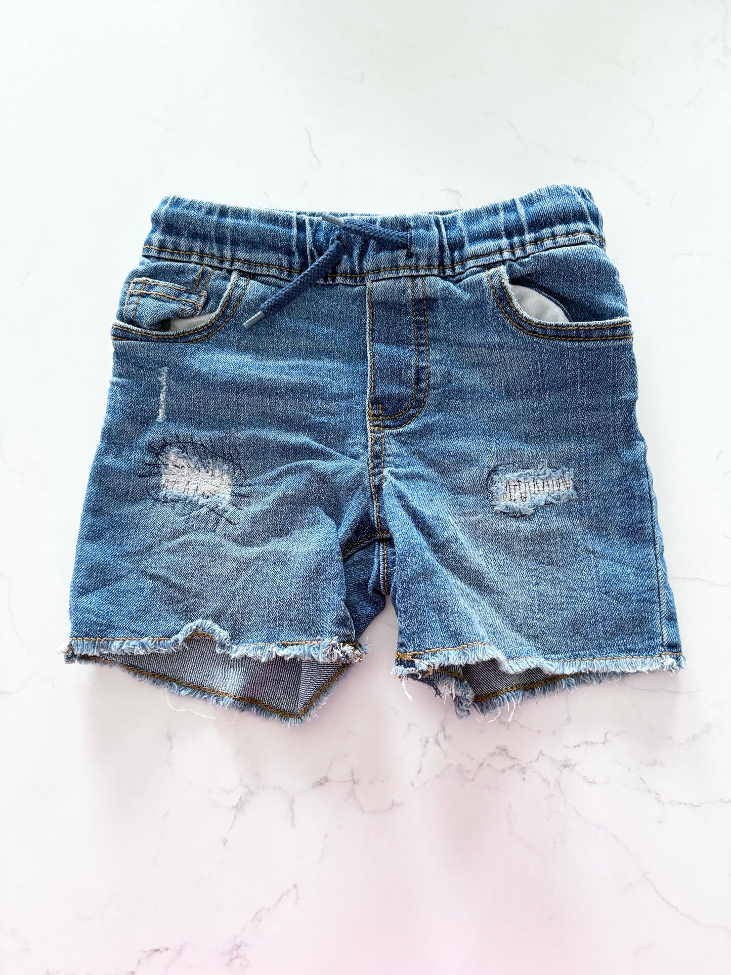 Oshkosh-Short-18 mois