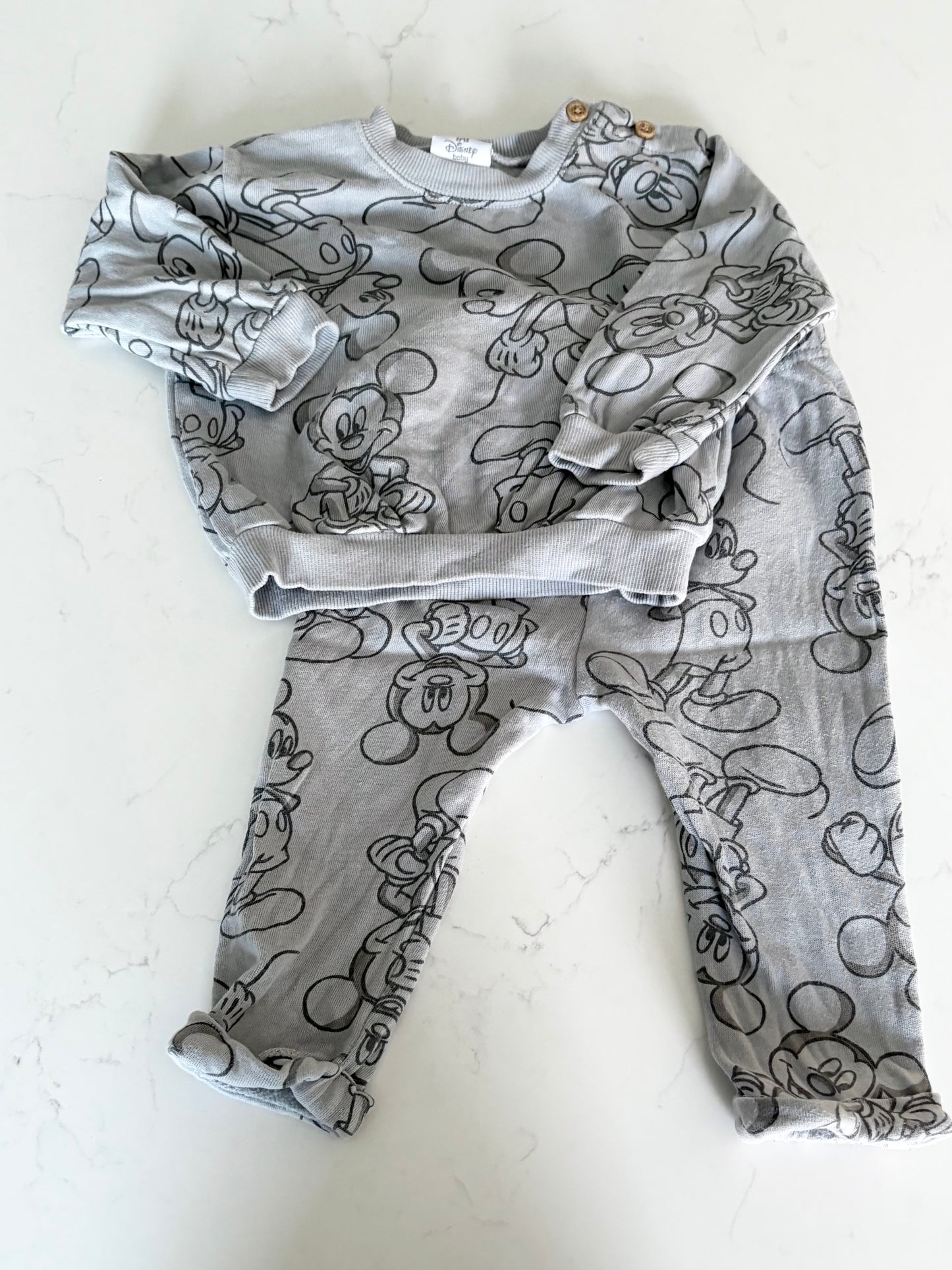 Disney baby-Ensemble-18 mois