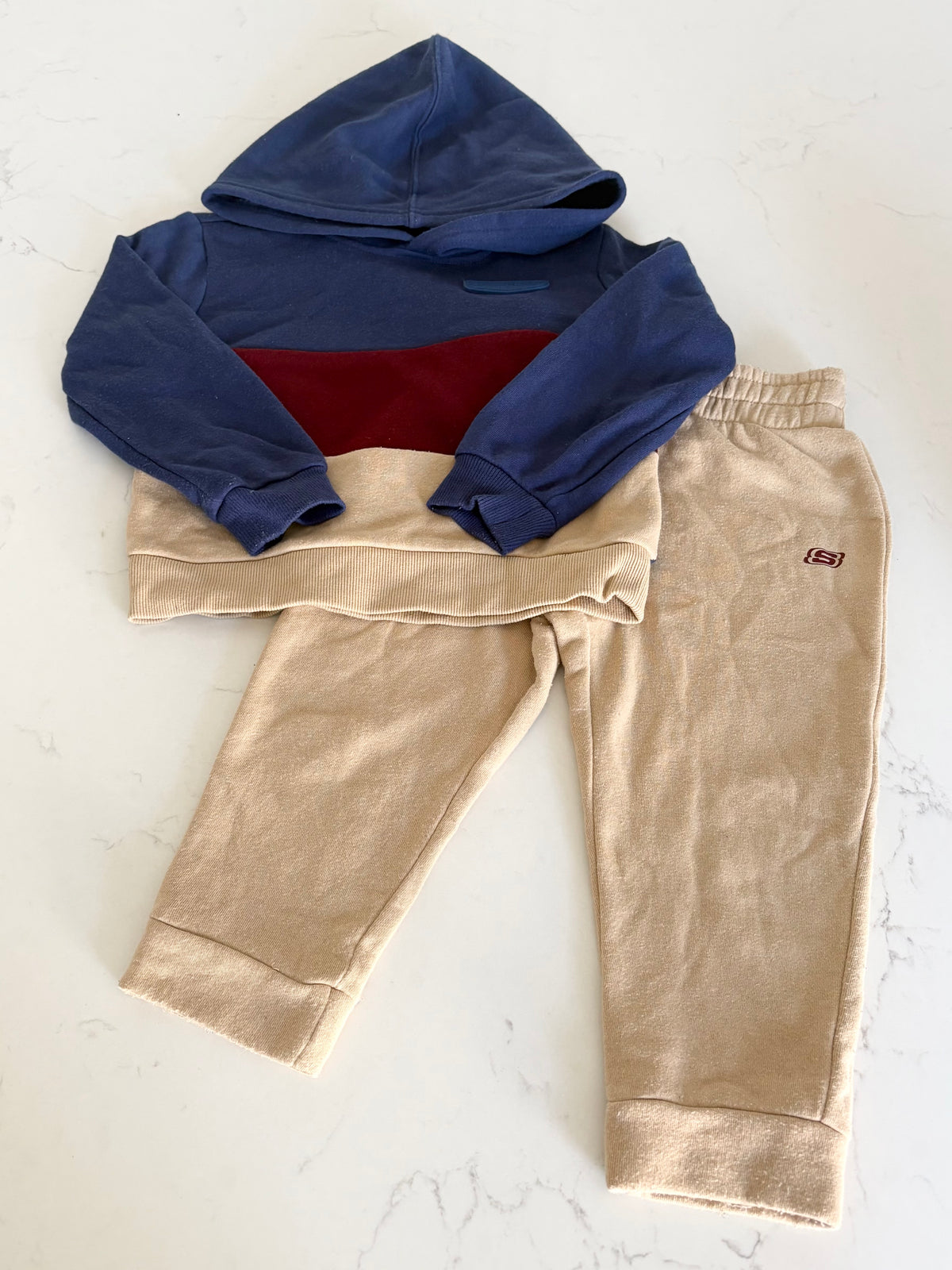 Skechers-Ensemble-3T