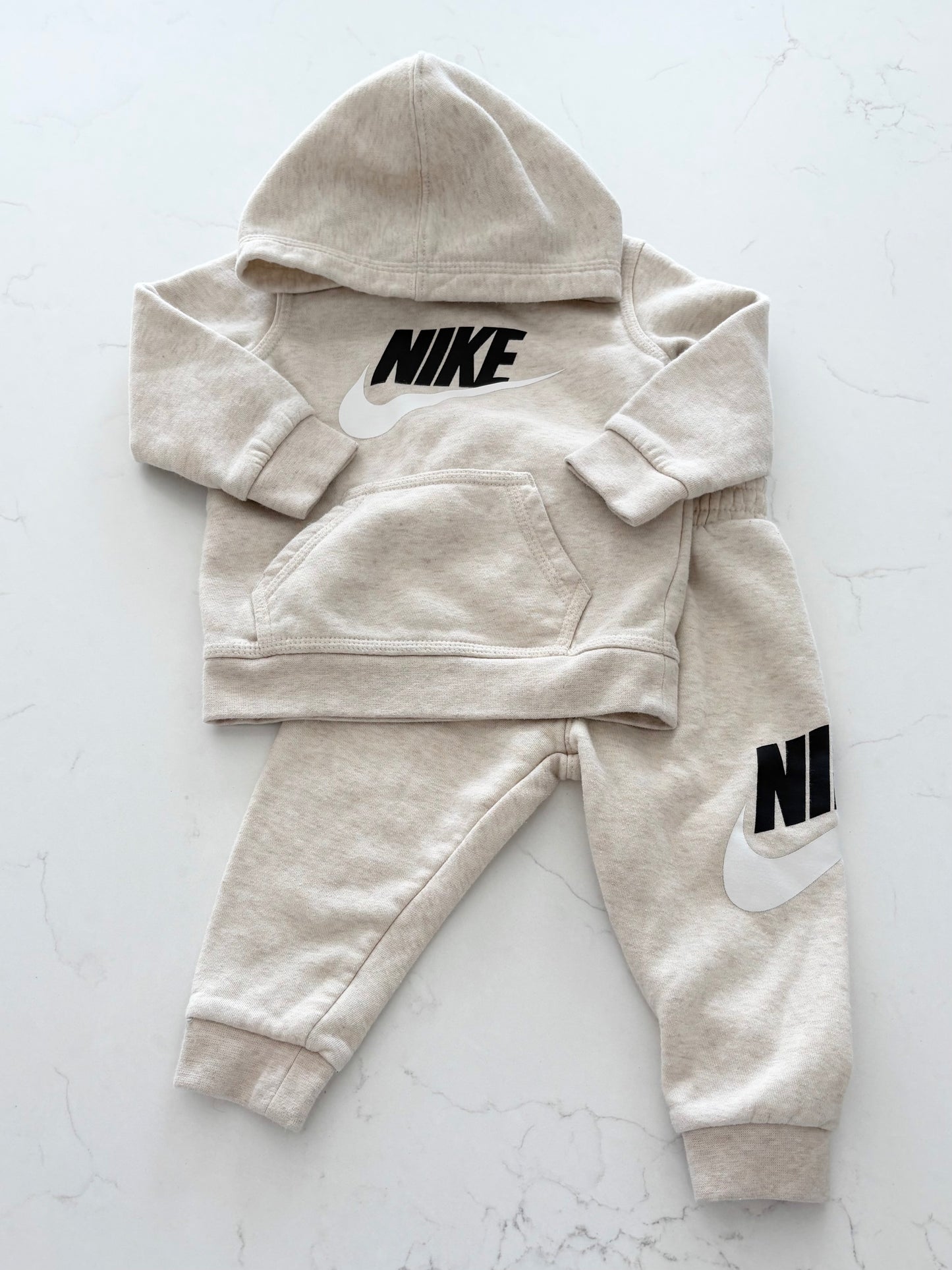 Nike-Ensemble-12 mois