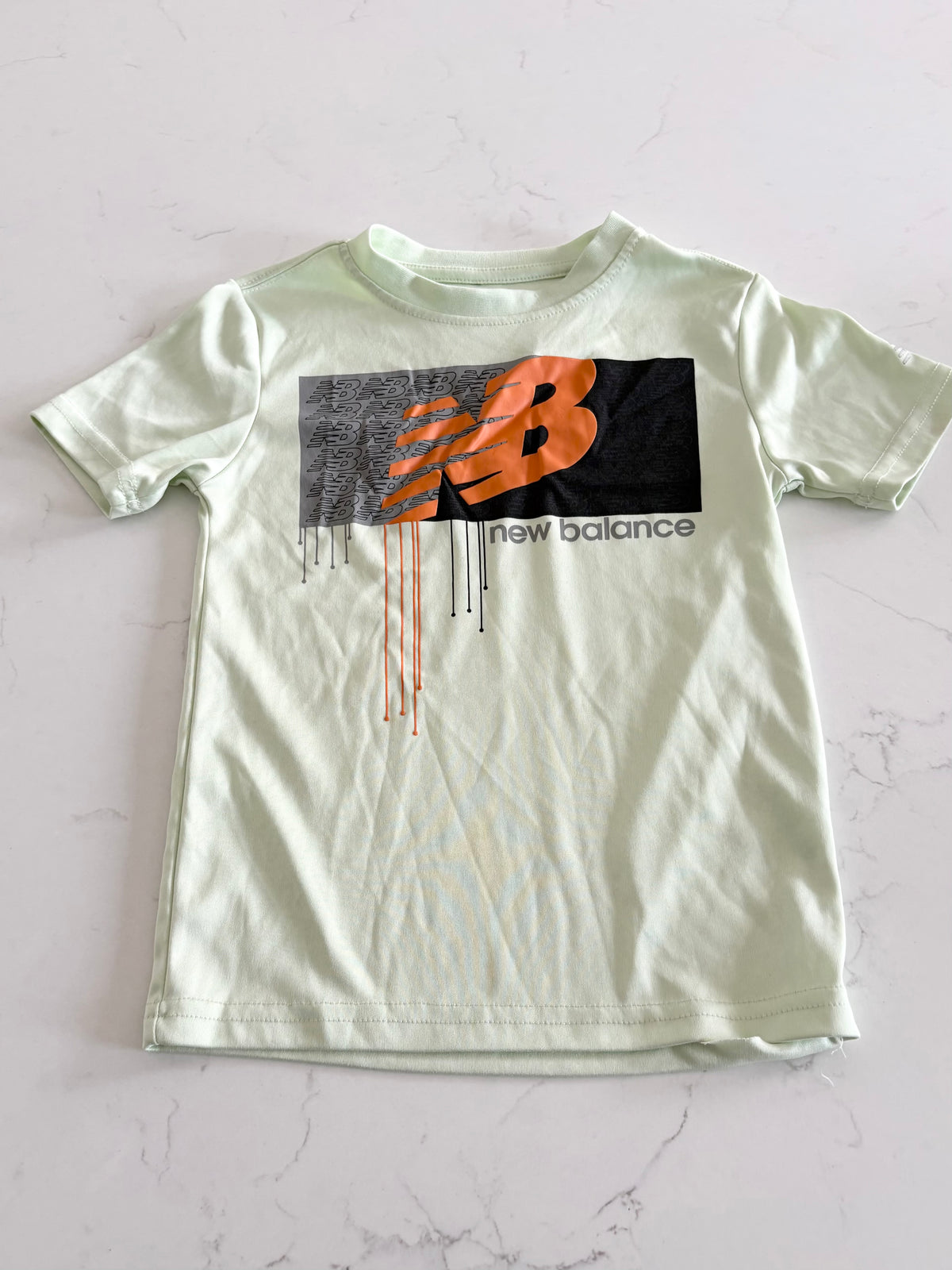 New balance-T shirt-5/6T