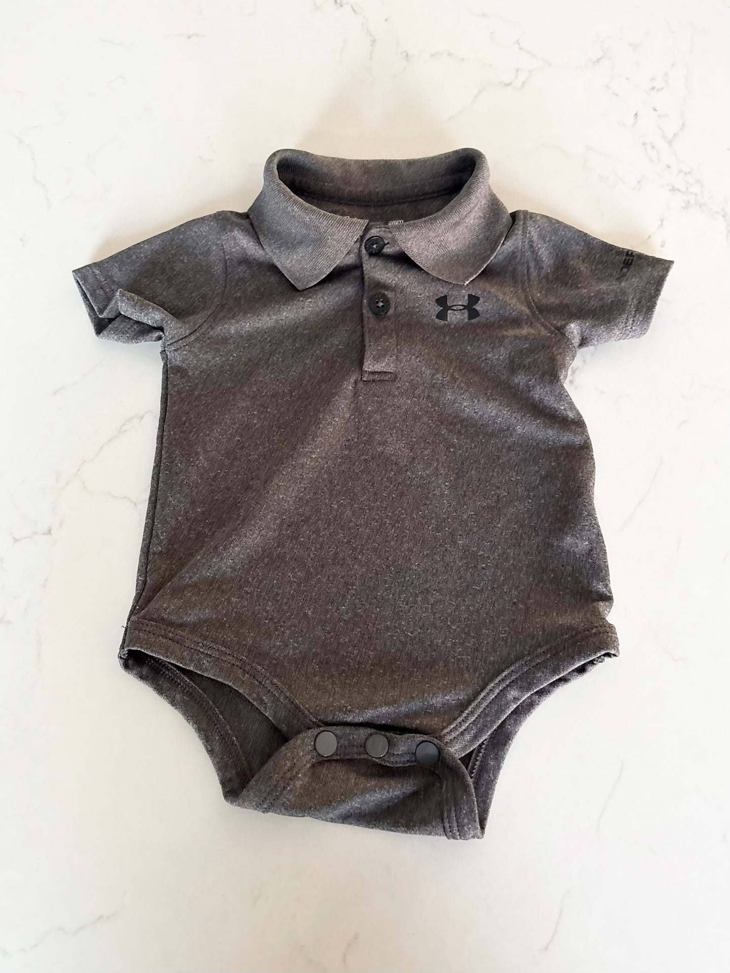 Under Armour-cache couche polo-3/6 mois