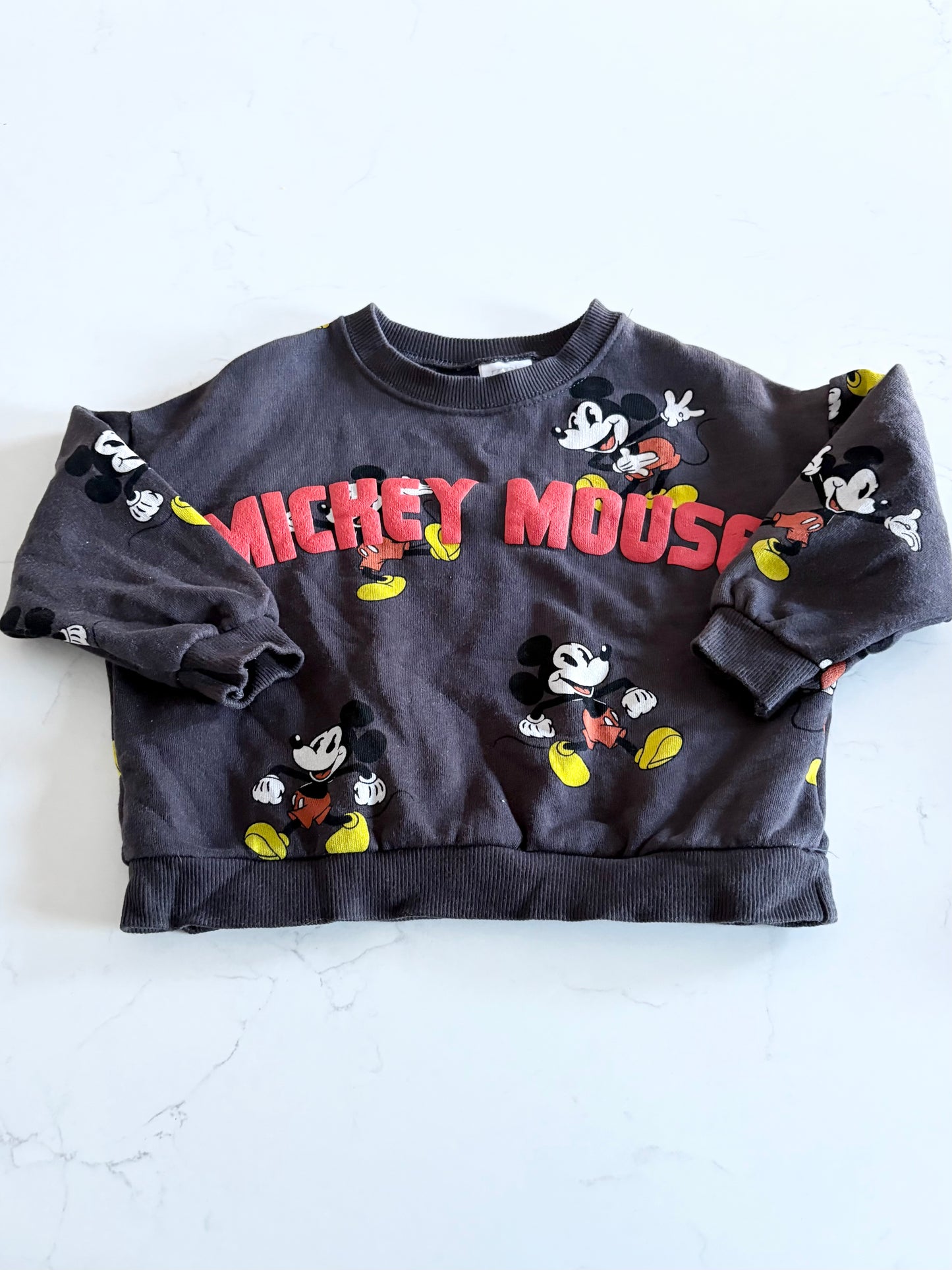 Zara/Disney-Crewneck-4/5T
