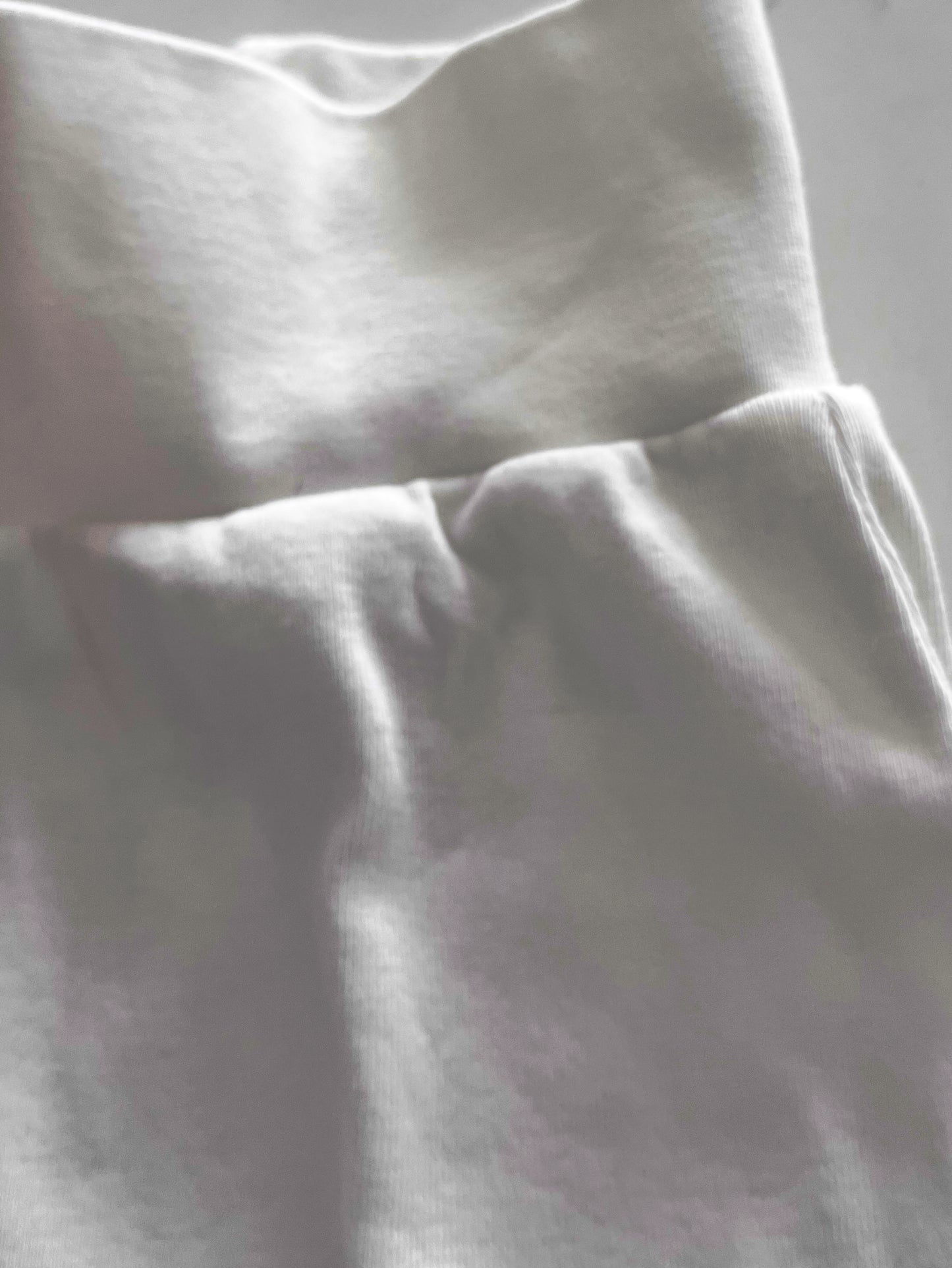 H&M-Pantalon-4/6 mois ( légère imperfection)