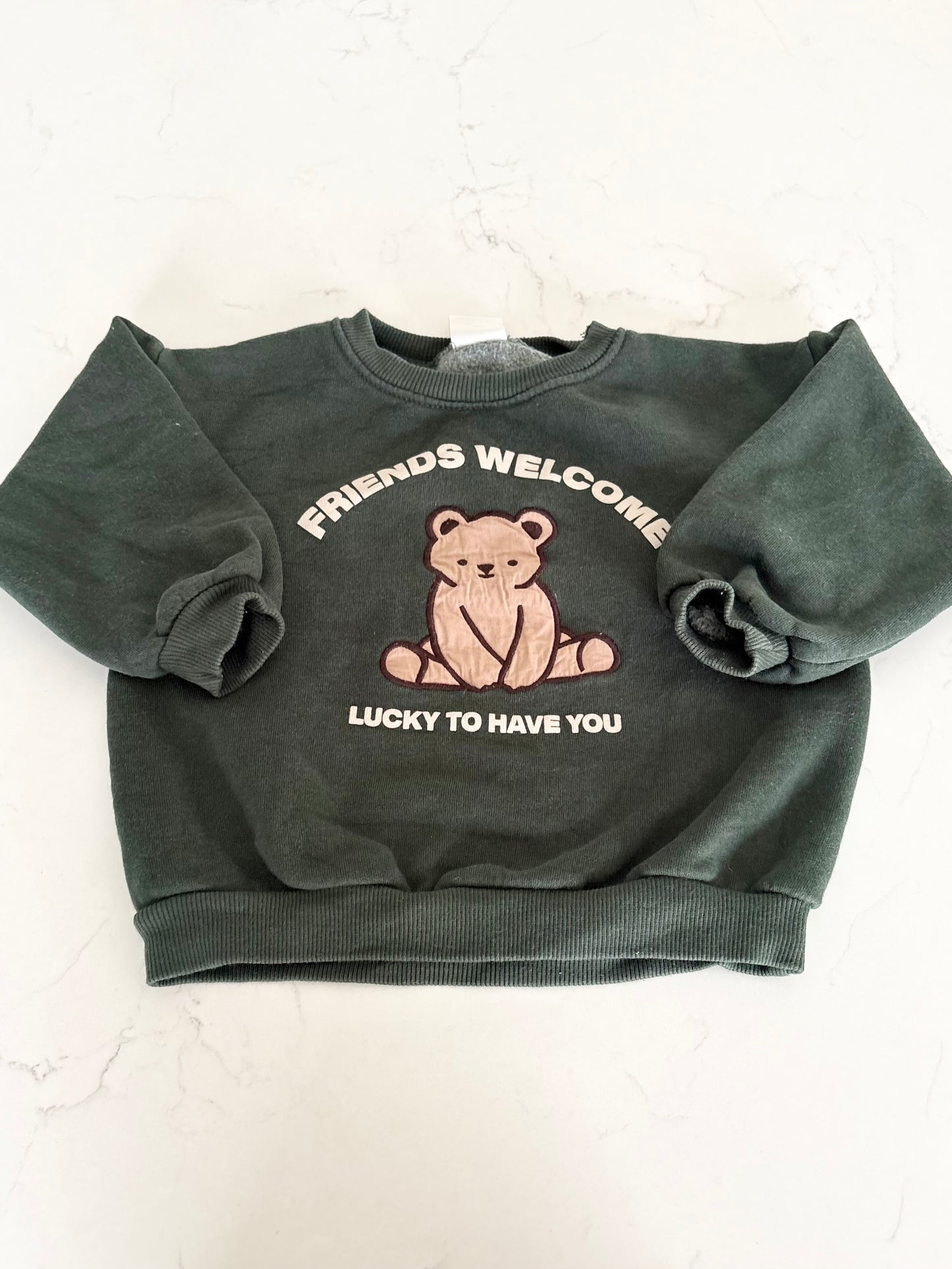 Zara-Crewneck-4T (fait très petit)