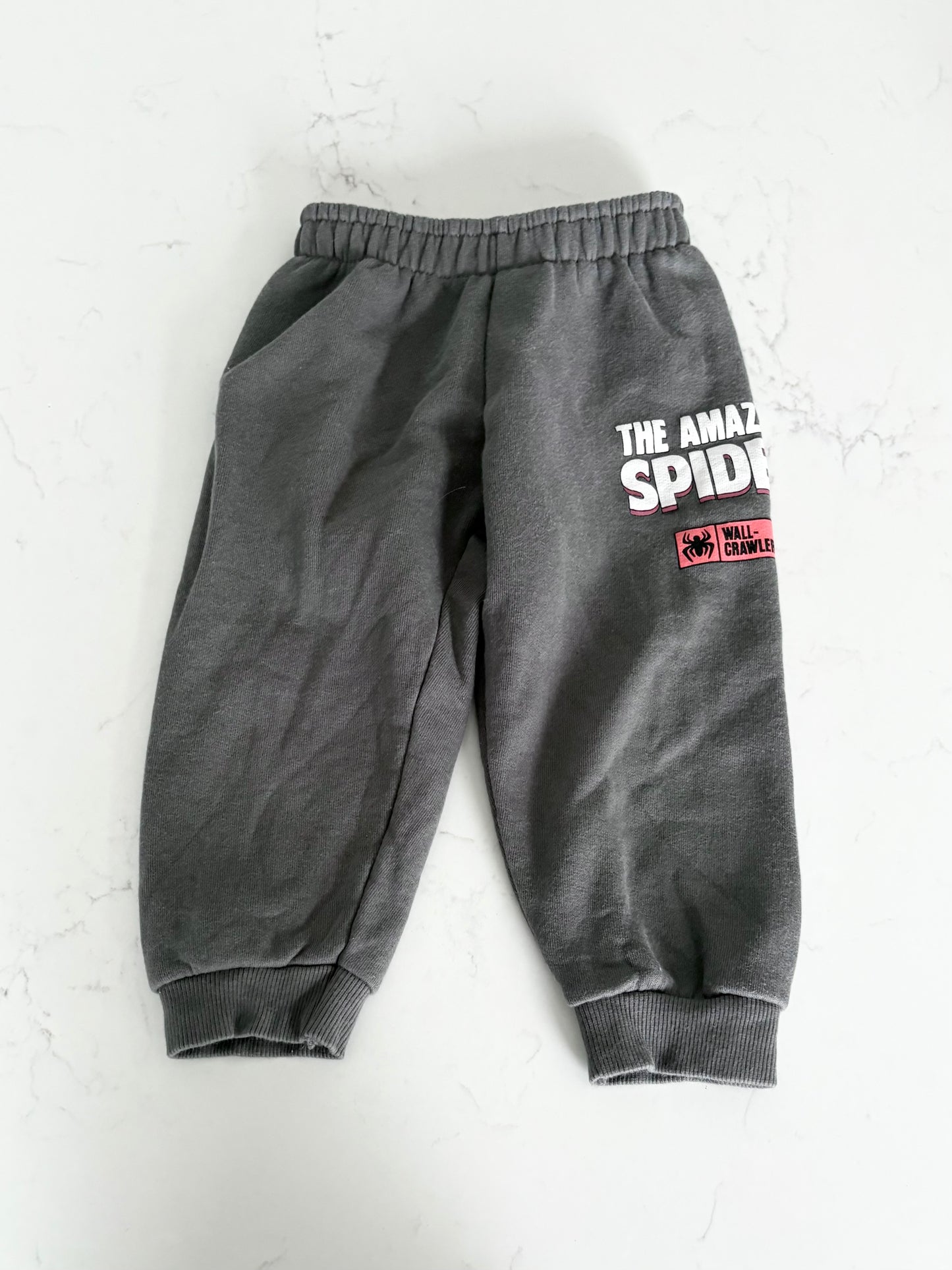 Zara/Marvel-Jogging-3t (fait 2t )
