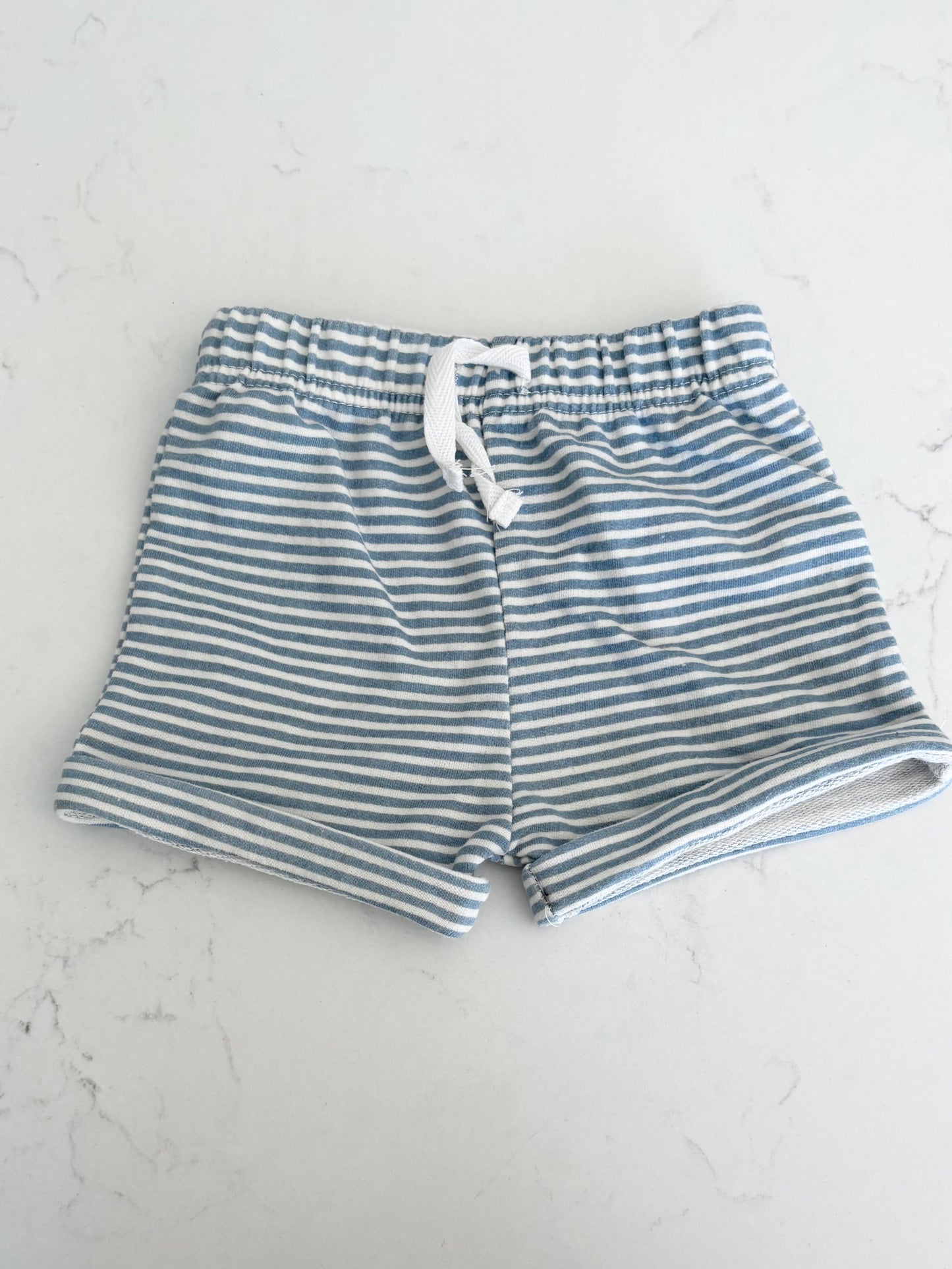 Chick pea-short-6/9 mois