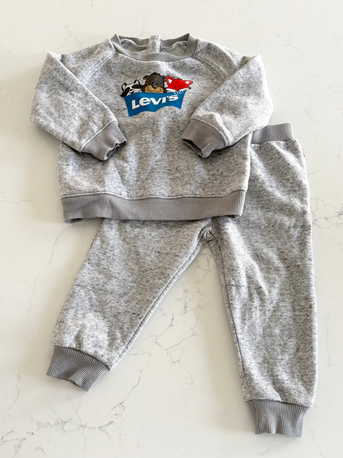 Levis-Ensemble-18 mois