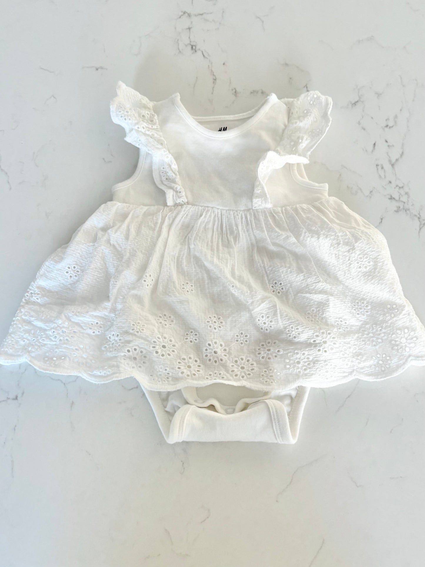 H&M-Robe cache couche-1/2 mois