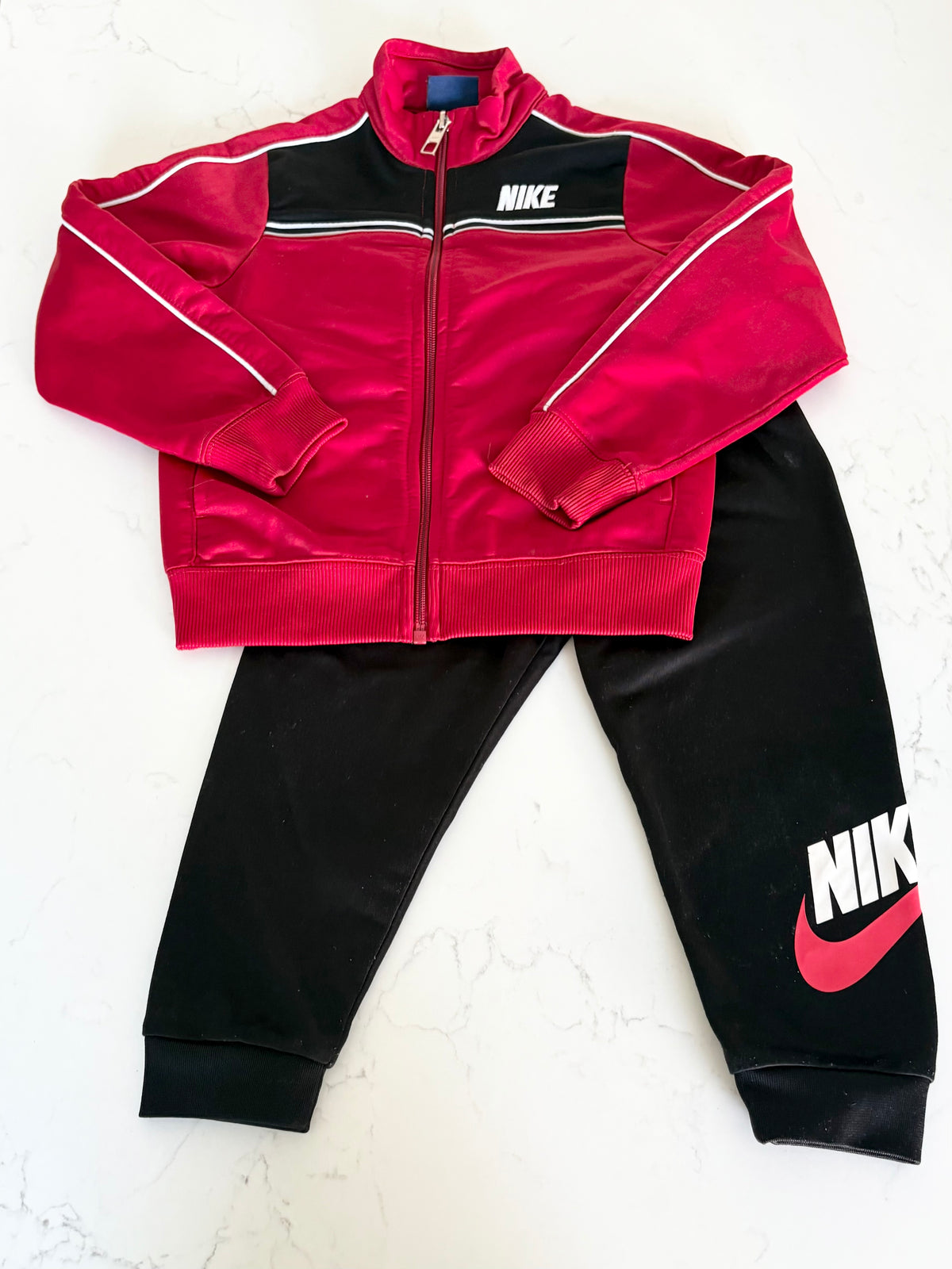 Nike-Ensemble- haut 4T/Bas 3T