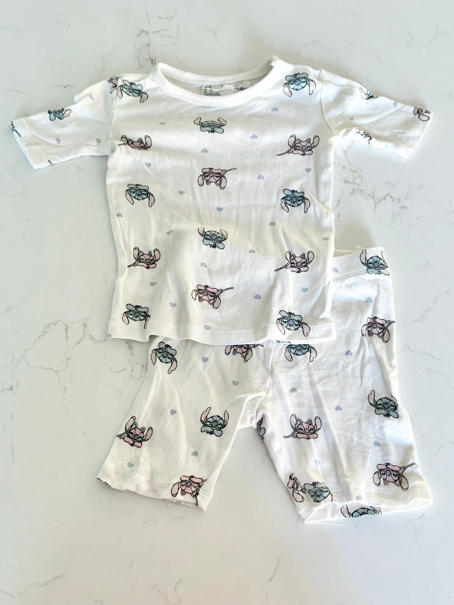 H&M/Disney-pyjama-2T ( fait petit)