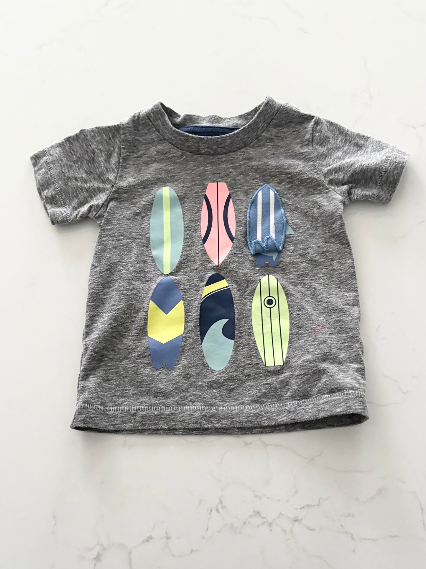 Carters-T shirt-9 mois