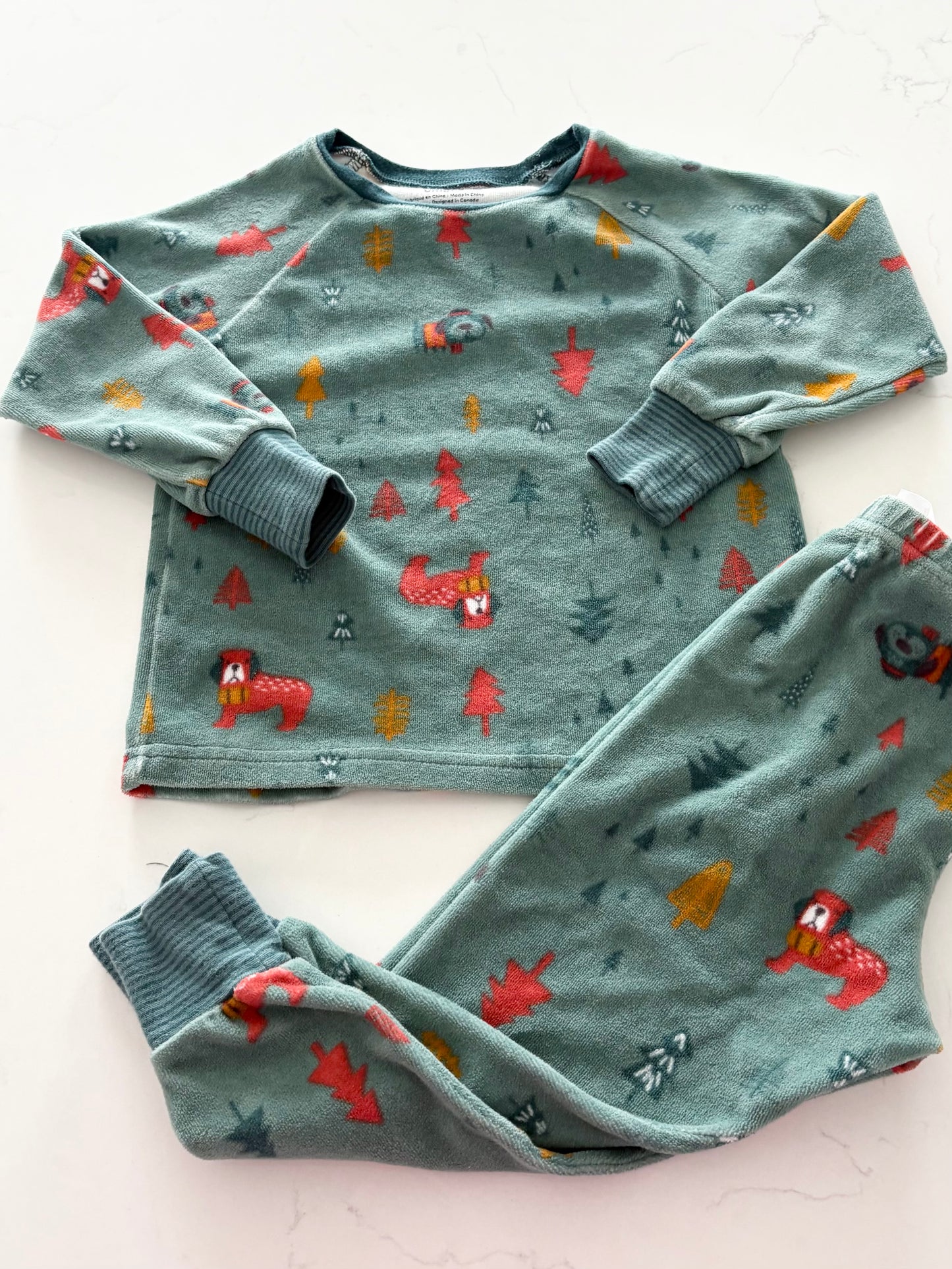 Souris Mini-Pyjama velours-2/3T ( fait grand )