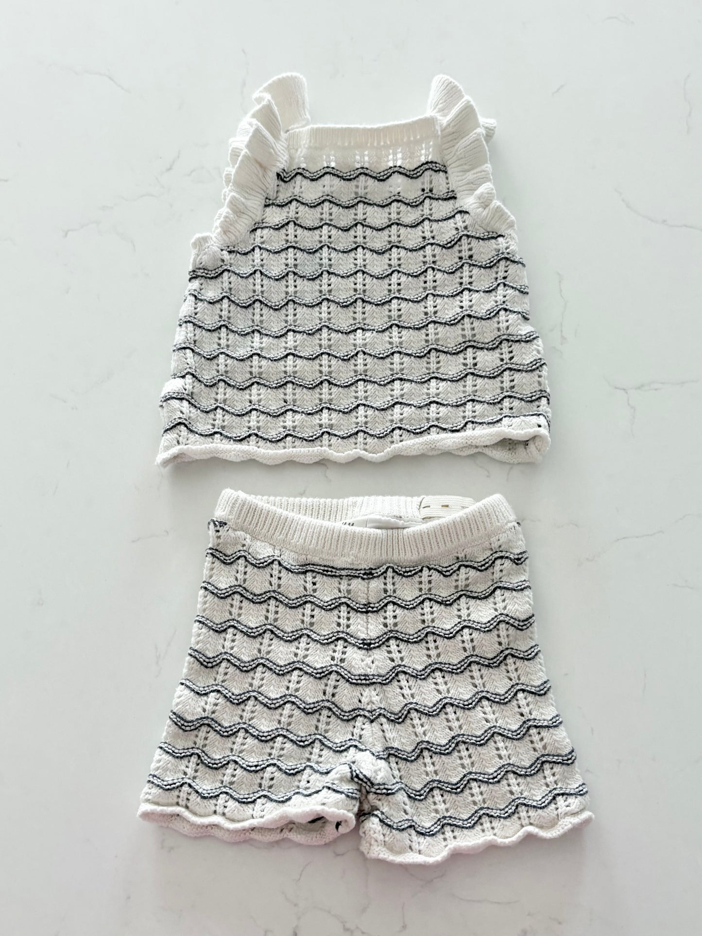H&M-Ensemble-9/12 mois ( légère imperfection)