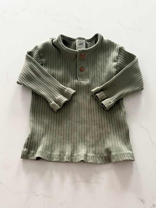H&M-Chandail-4/6 mois