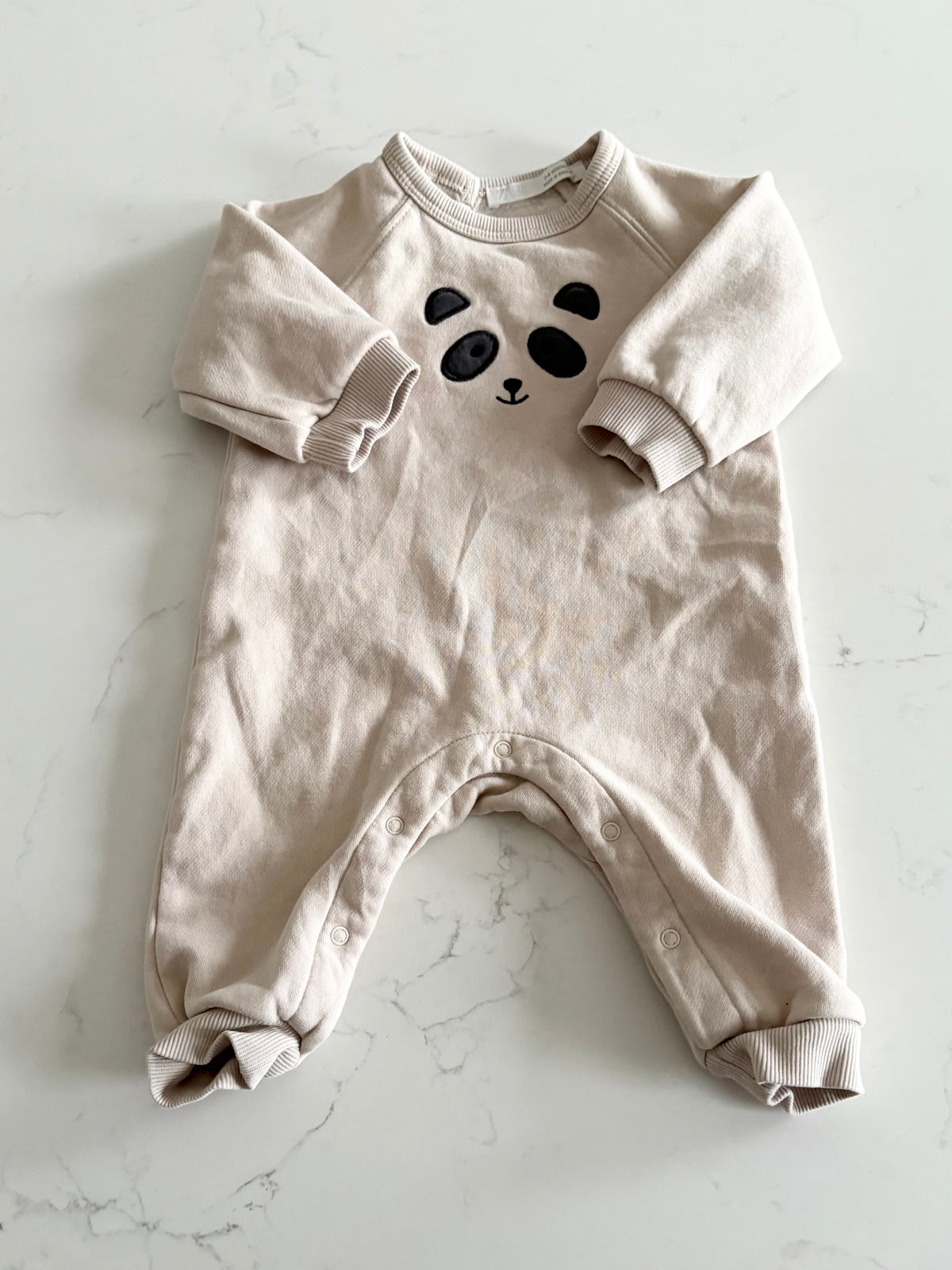 Zara-Une pièce-3/6 mois