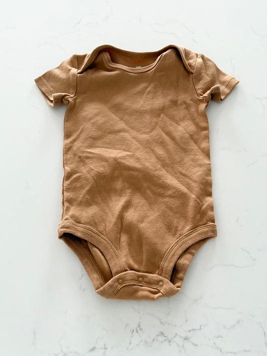 TAG-Cache couche-24 mois ( fait petit)