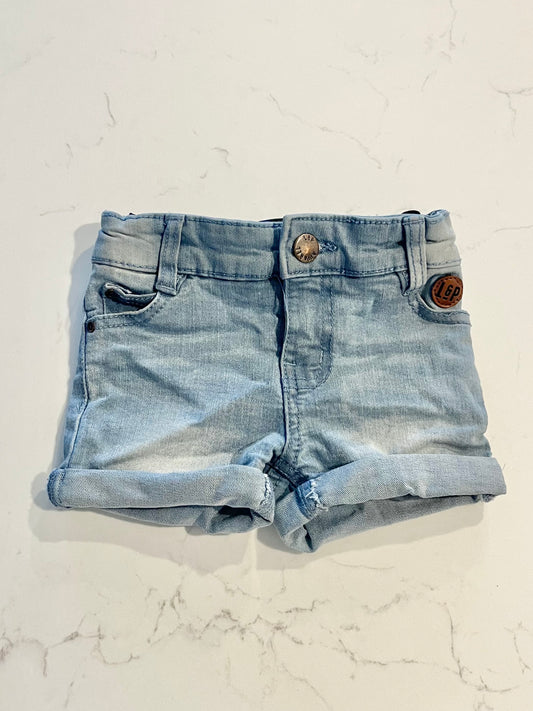 L&P-Short-6/12 mois