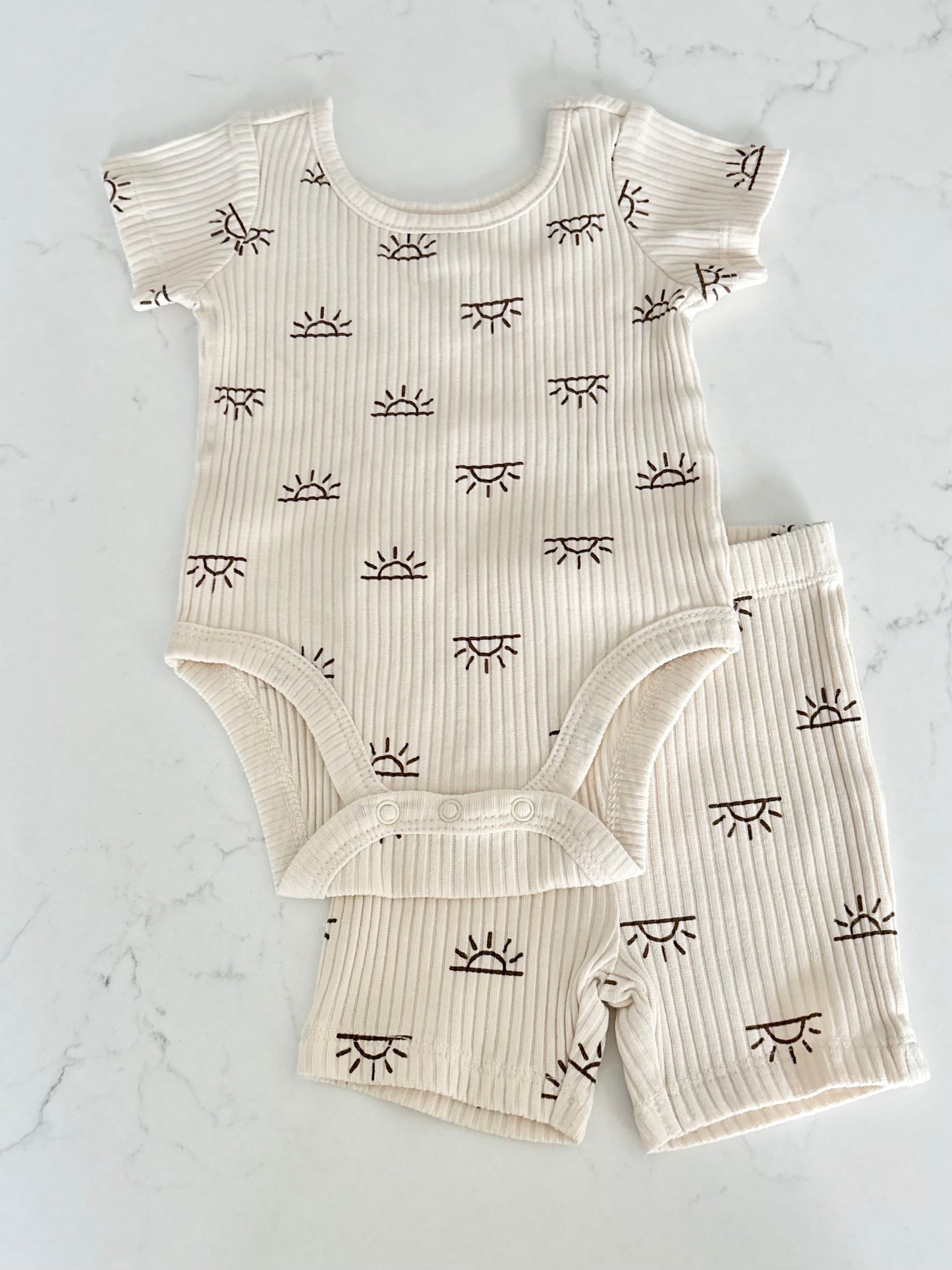 Pl baby-ensemble-3 mois ( neuf sans étiquette)