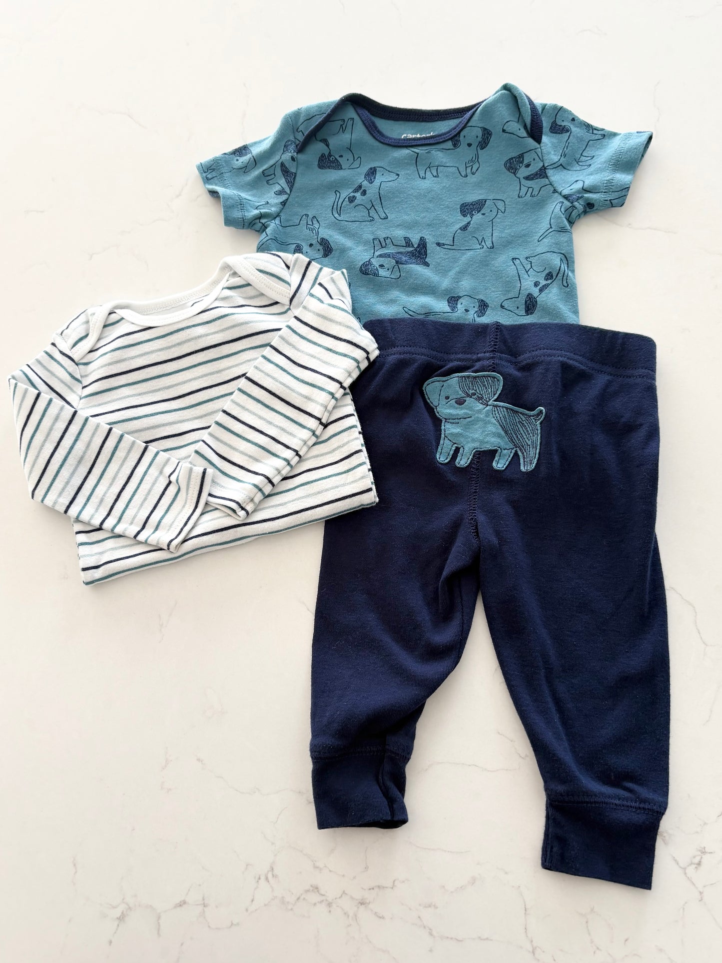 Carters/Child of mine-Ensemble-6/9 mois (cache couche imparfait)
