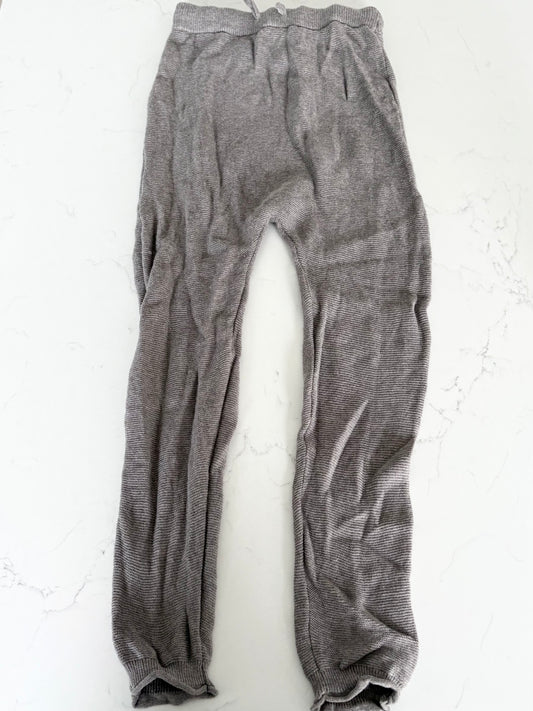 H&M-Pantalon-3/4T ( fait vraiment grand 5/6T plutôt )