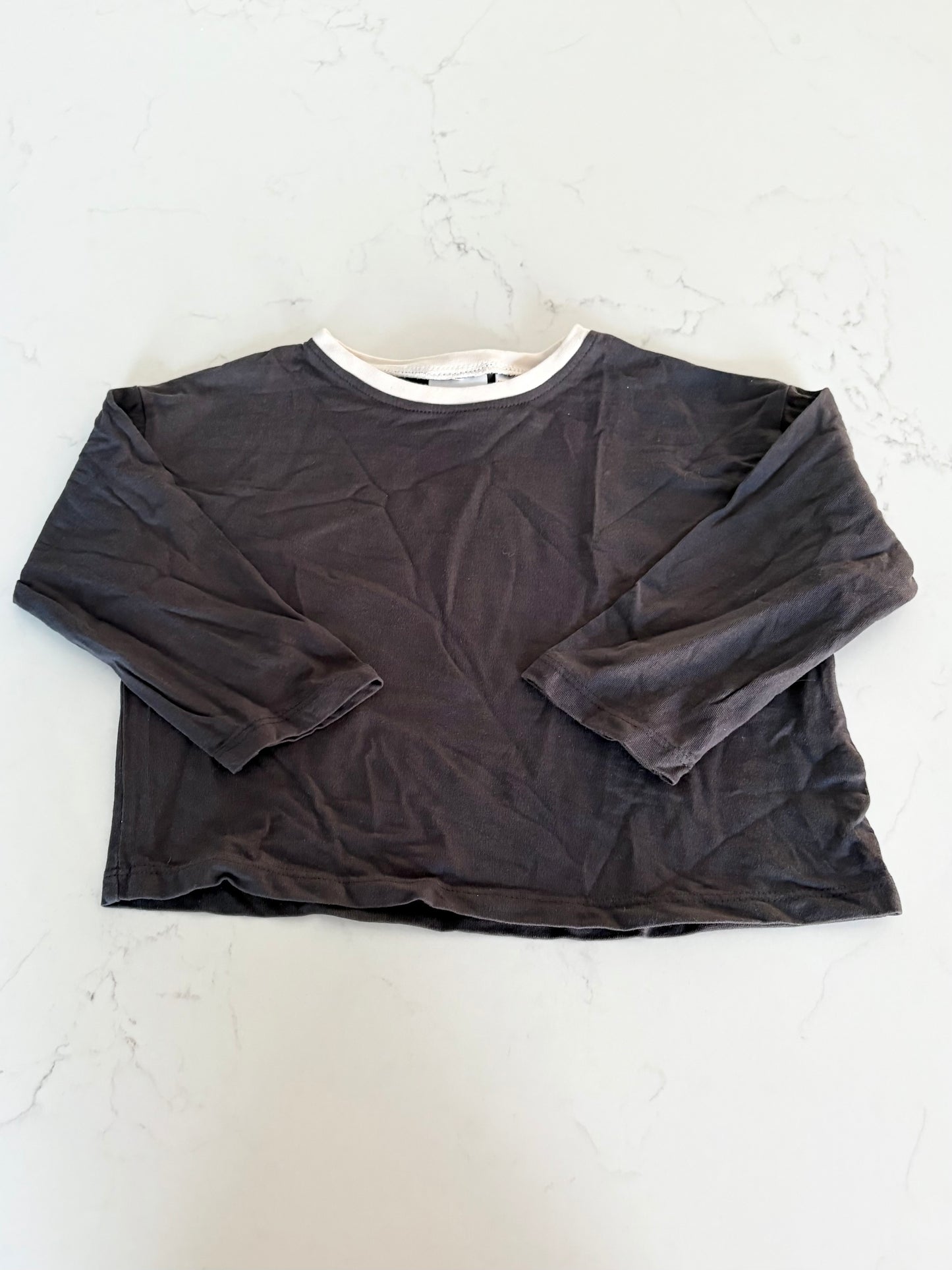 Zara-Chandail-18/24 mois ( fait petit/coupe fille)