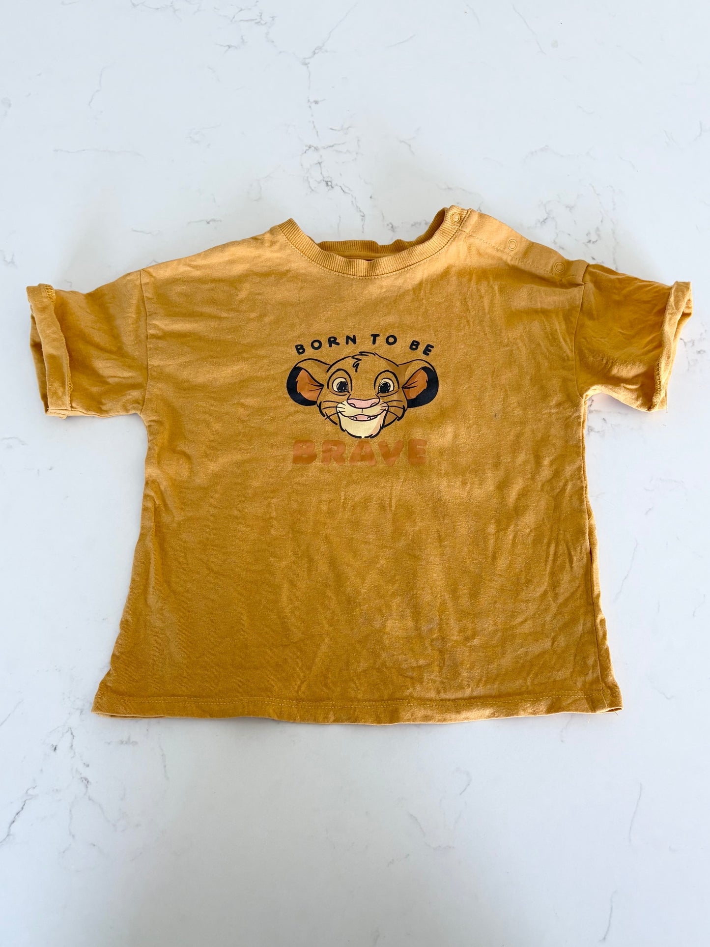 *Imparfait-Disney-T shirt-36 mois ( fait petit )